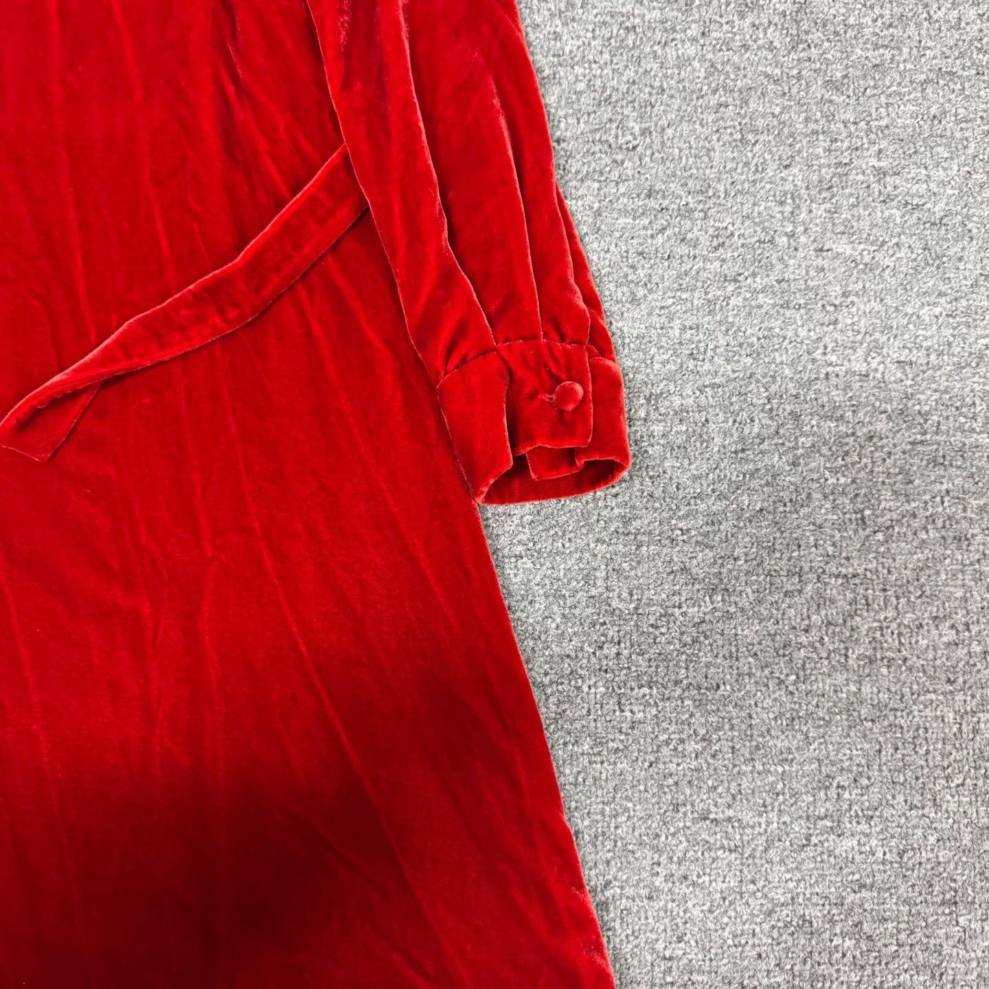 Dior Dior Red Velvet Long-Sleeve Dress Size XS / US 0-2 / IT 36-38 - 2 Thumbnail