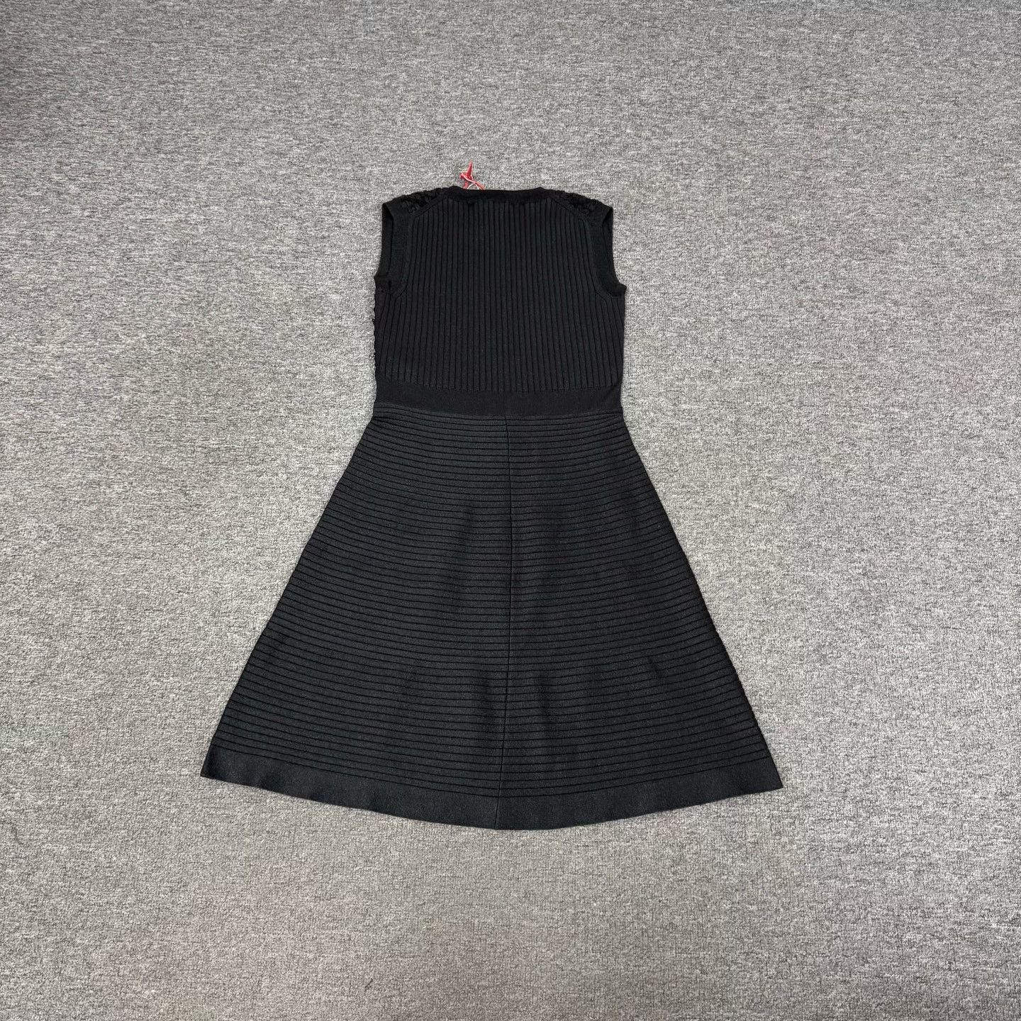Louis Vuitton Louis Vuitton Sleeveless Sequin Knit Dress Size S / US 4 / IT 40 - 2 Thumbnail