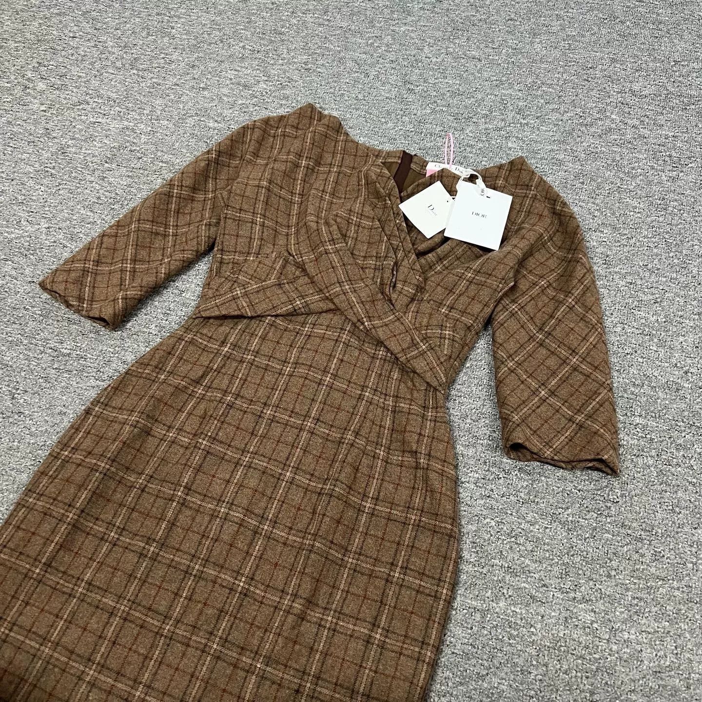 Dior Dior Brown Plaid Silk-Wool Wrap Dress Size XS / US 0-2 / IT 36-38 - 4 Thumbnail