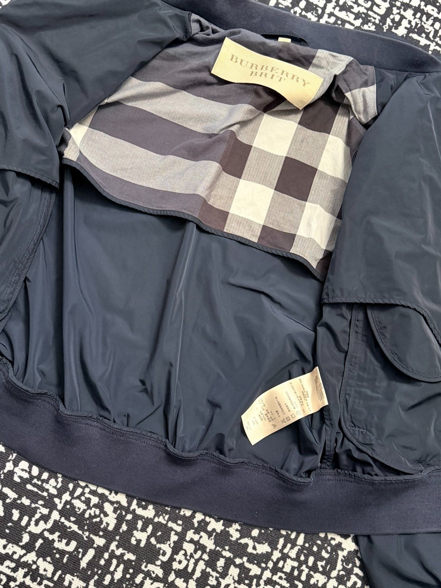 Burberry Burberry BBR Knight Horse Windbreaker Size US M / EU 48-50 / 2 - 4 Thumbnail