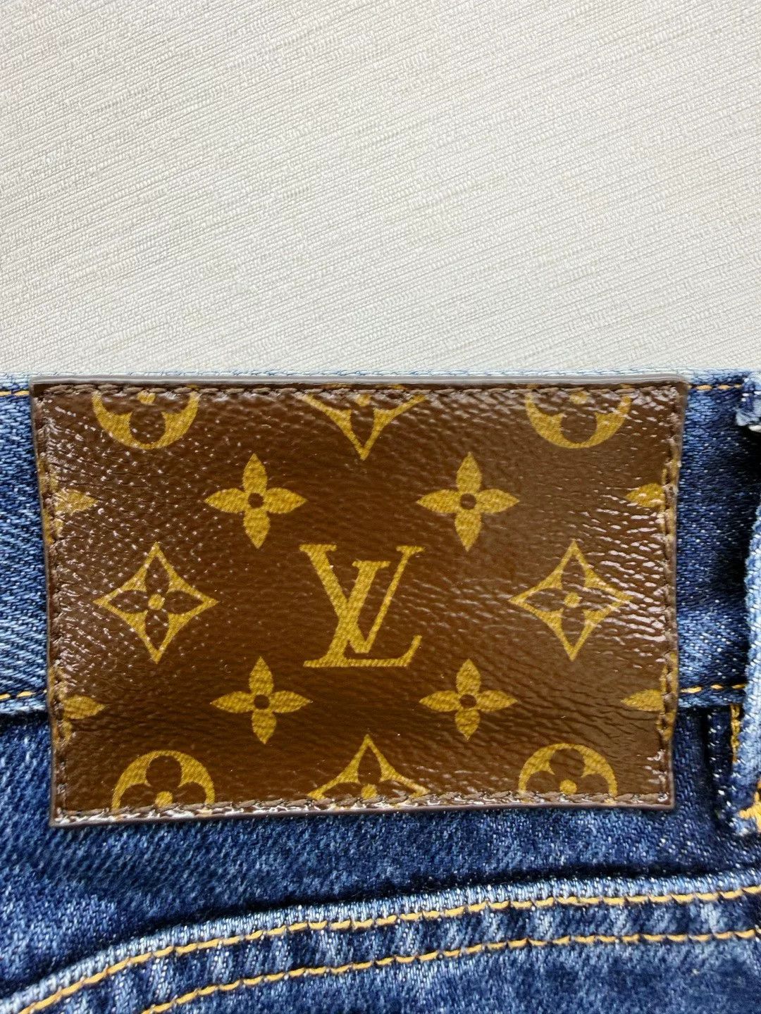 Louis Vuitton Louis Vuitton Women's Jeans Size 38 Size 38" / US 16 / IT 52 - 5 Thumbnail