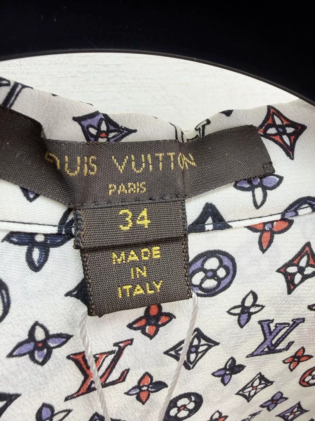 Louis Vuitton Louis Vuitton Silk Colorful Print Sleeveless Shirt Size XXS / US 00 / IT 34 - 2 Thumbnail