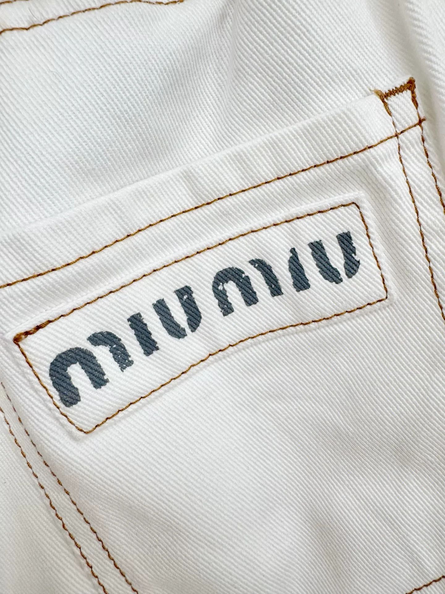 Miu Miu Miumiu Denim Shorts Size 36" / US 14 / IT 50 - 5 Thumbnail