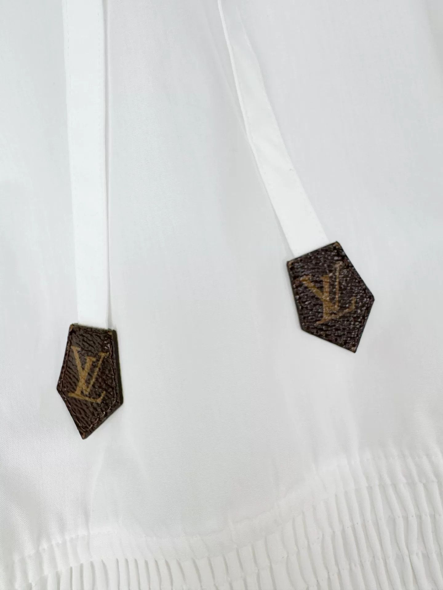 Louis Vuitton Louis Vuitton New Tag Women's Shirt Size XXS / US 00 / IT 34 - 5 Thumbnail