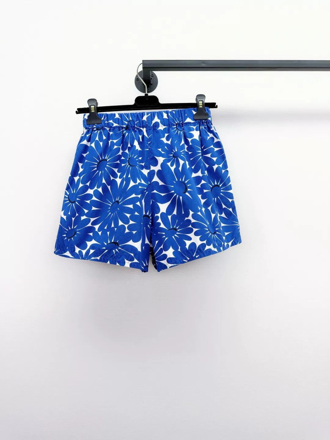 Prada Prada Floral Print Shorts Size 24" / US 00 / IT 34 - 4 Thumbnail