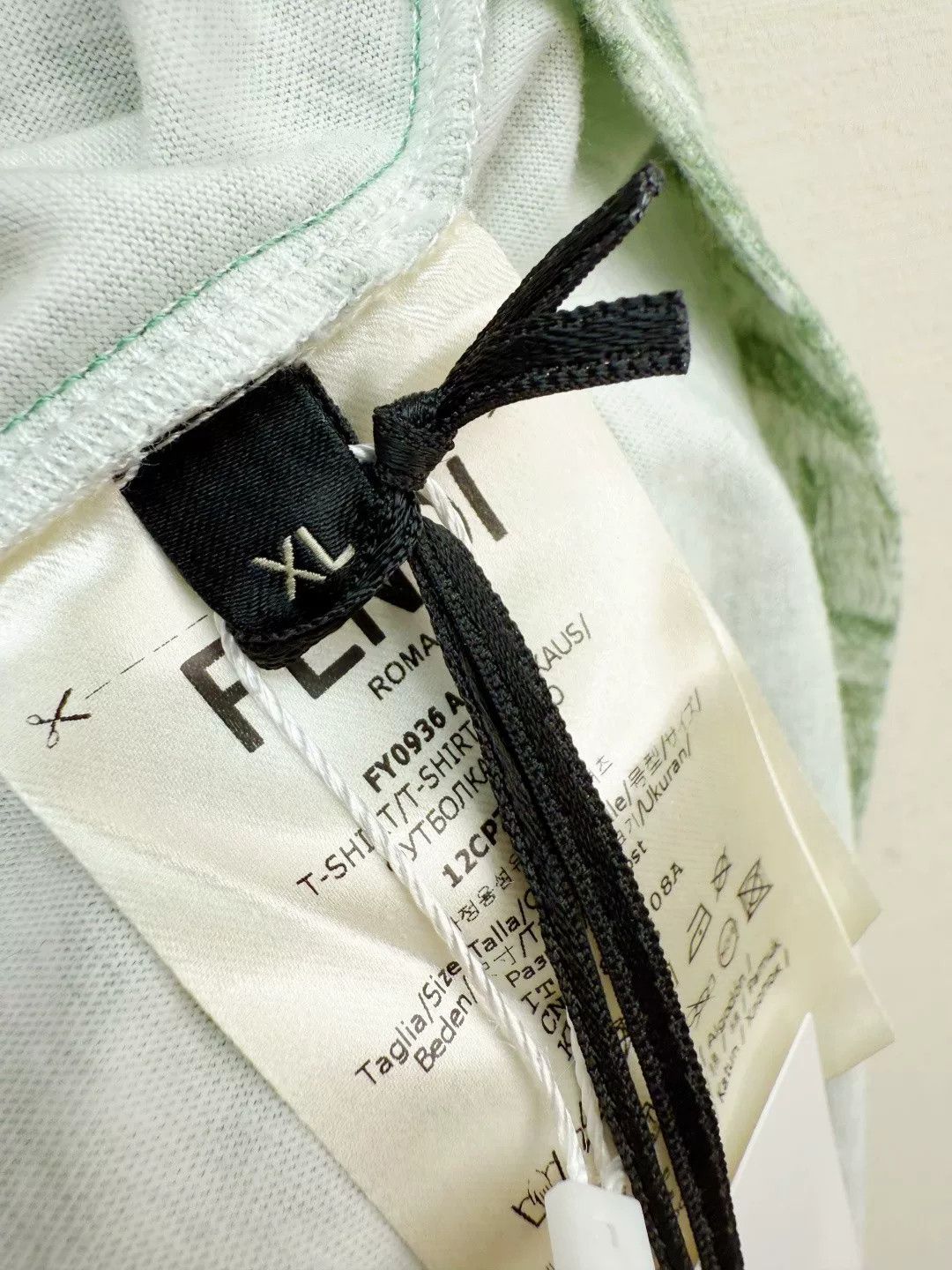 Fendi Fendi New Logo Short-Sleeve Top Size US XL / EU 56 / 4 - 3 Thumbnail