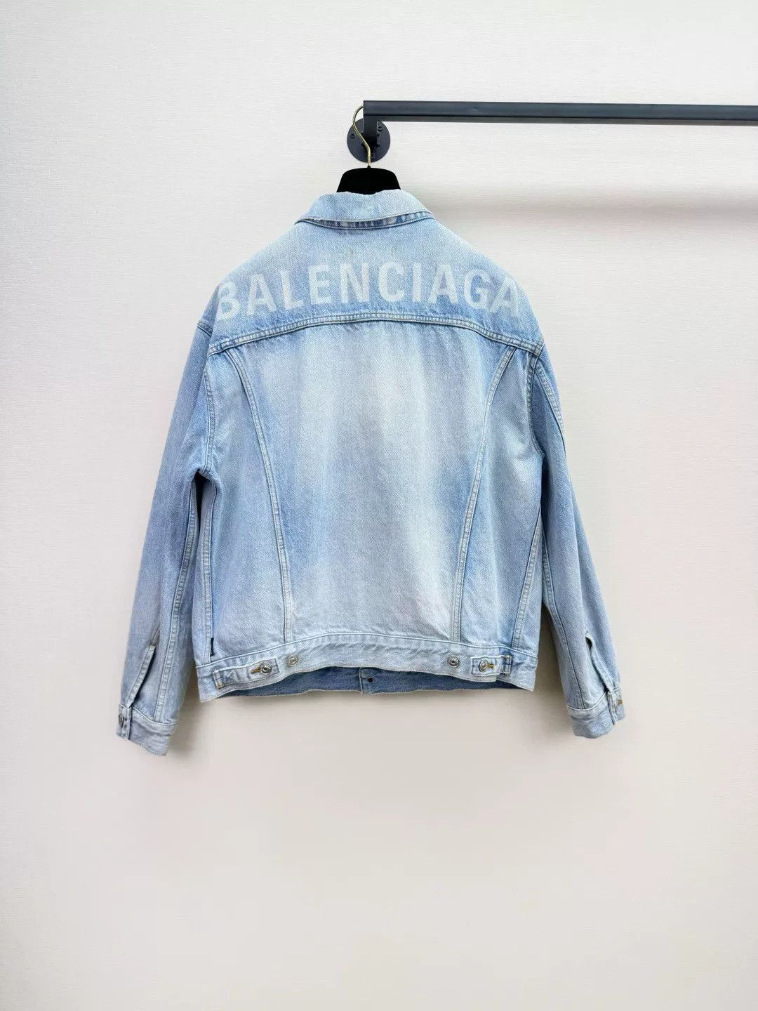 Balenciaga Balenciaga Denim Jacket Size 44 Size US S / EU 44-46 / 1 - 4 Thumbnail