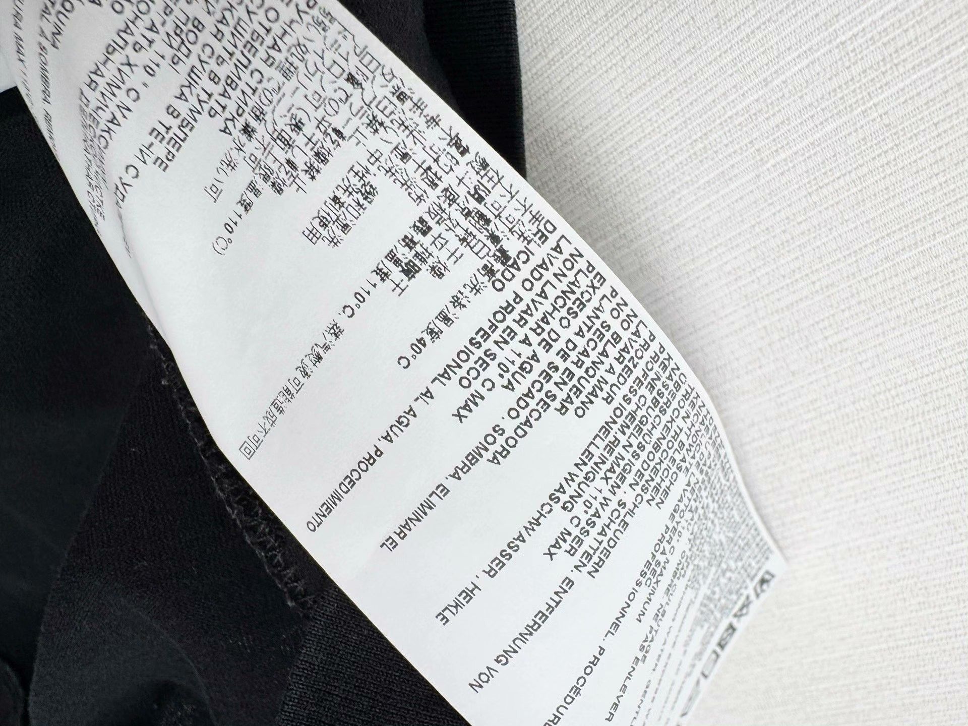 Maison Margiela Maison Margiela MM6 Short-Sleeve Top Size US S / EU 44-46 / 1 - 7 Thumbnail