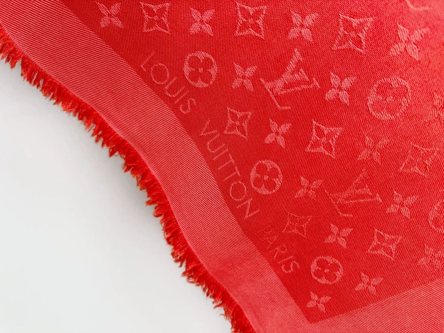 Louis Vuitton Louis Vuitton Silk Monogram Square Scarf Size ONE SIZE - 2 Thumbnail