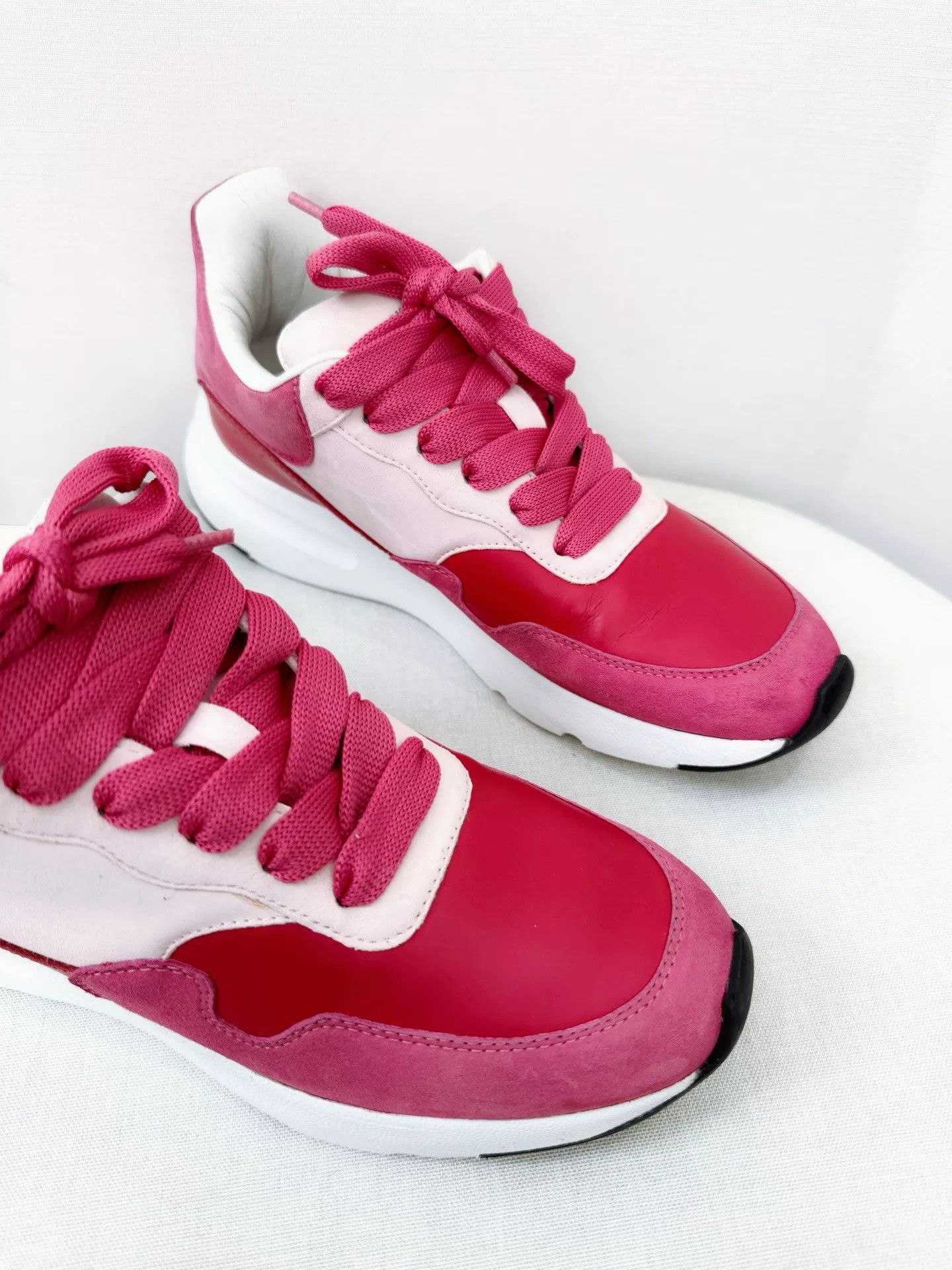 Alexander McQueen Alexander McQueen Platform Sneakers Size 37 Size US 6 / IT 36 - 2 Thumbnail
