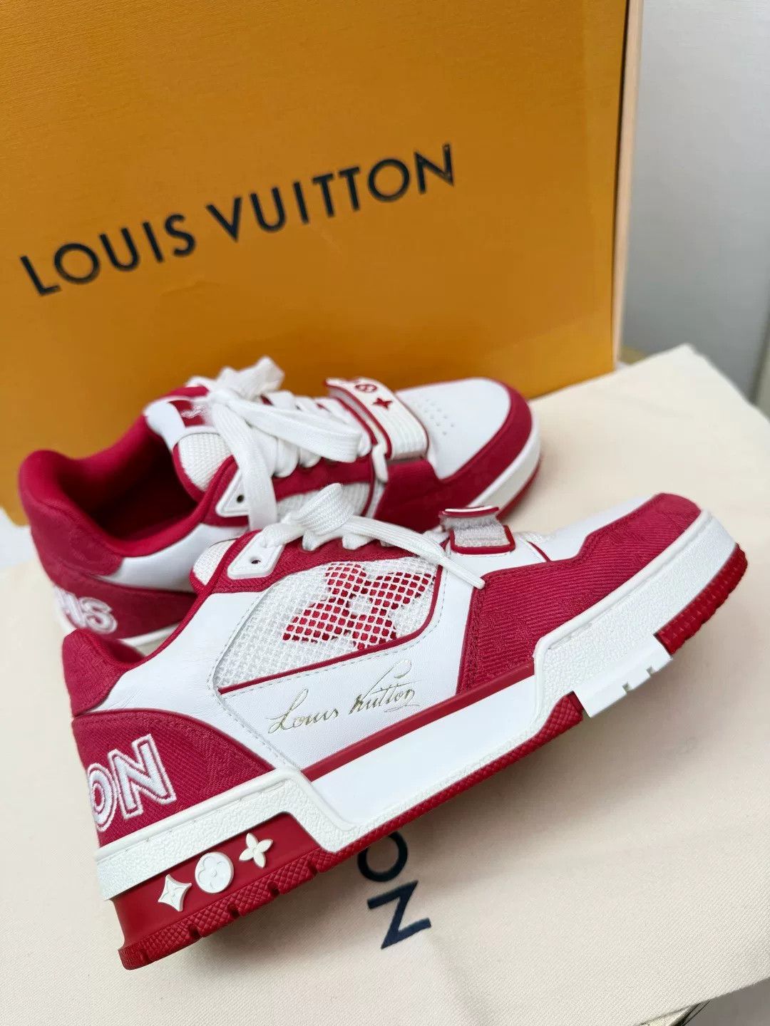 Louis Vuitton Louis Vuitton LV Sneakers Size US 5.5 / IT 35.5 - 2 Thumbnail