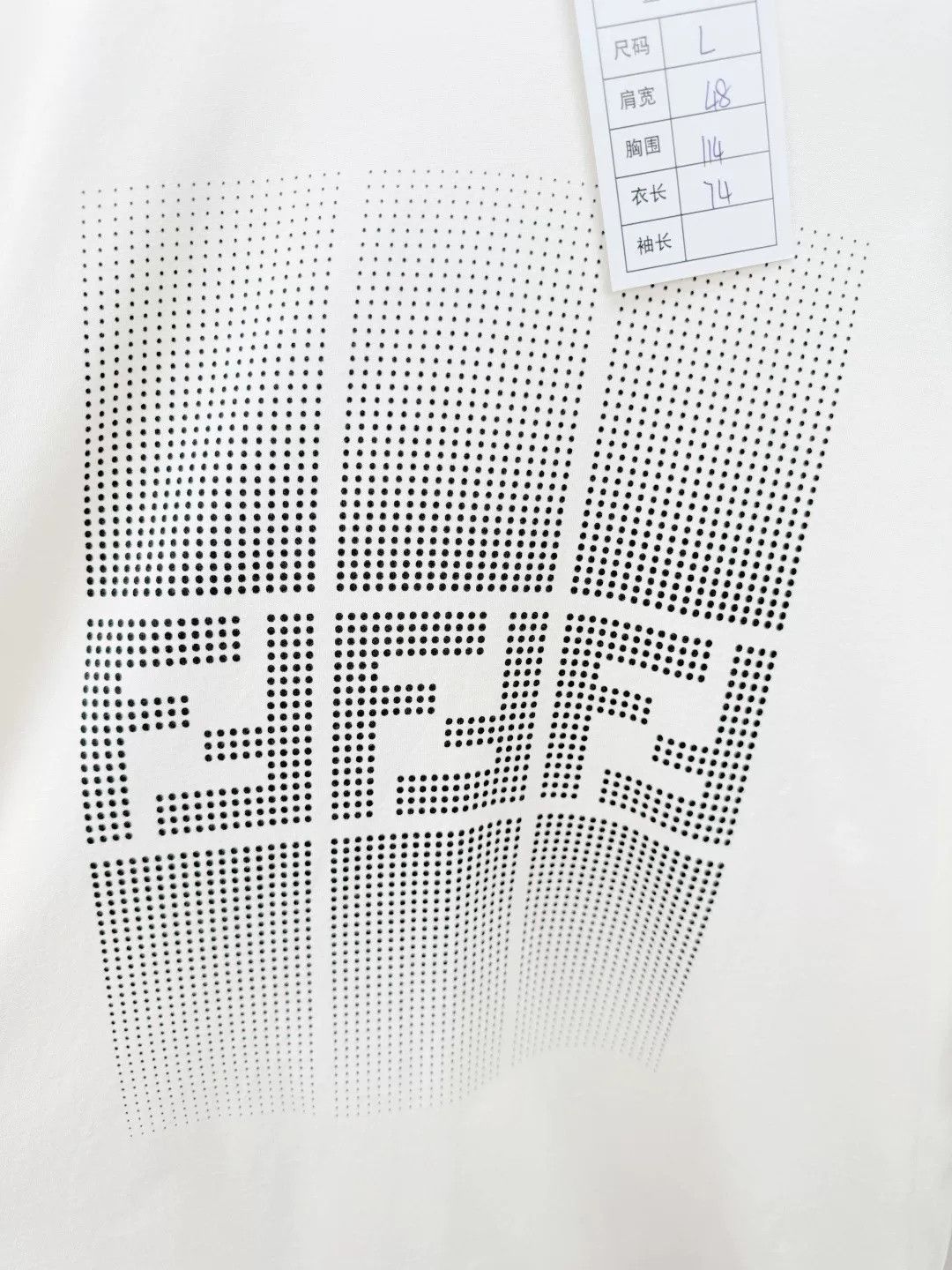 Fendi Fendi New Short-Sleeve T-Shirt L Size US L / EU 52-54 / 3 - 3 Thumbnail