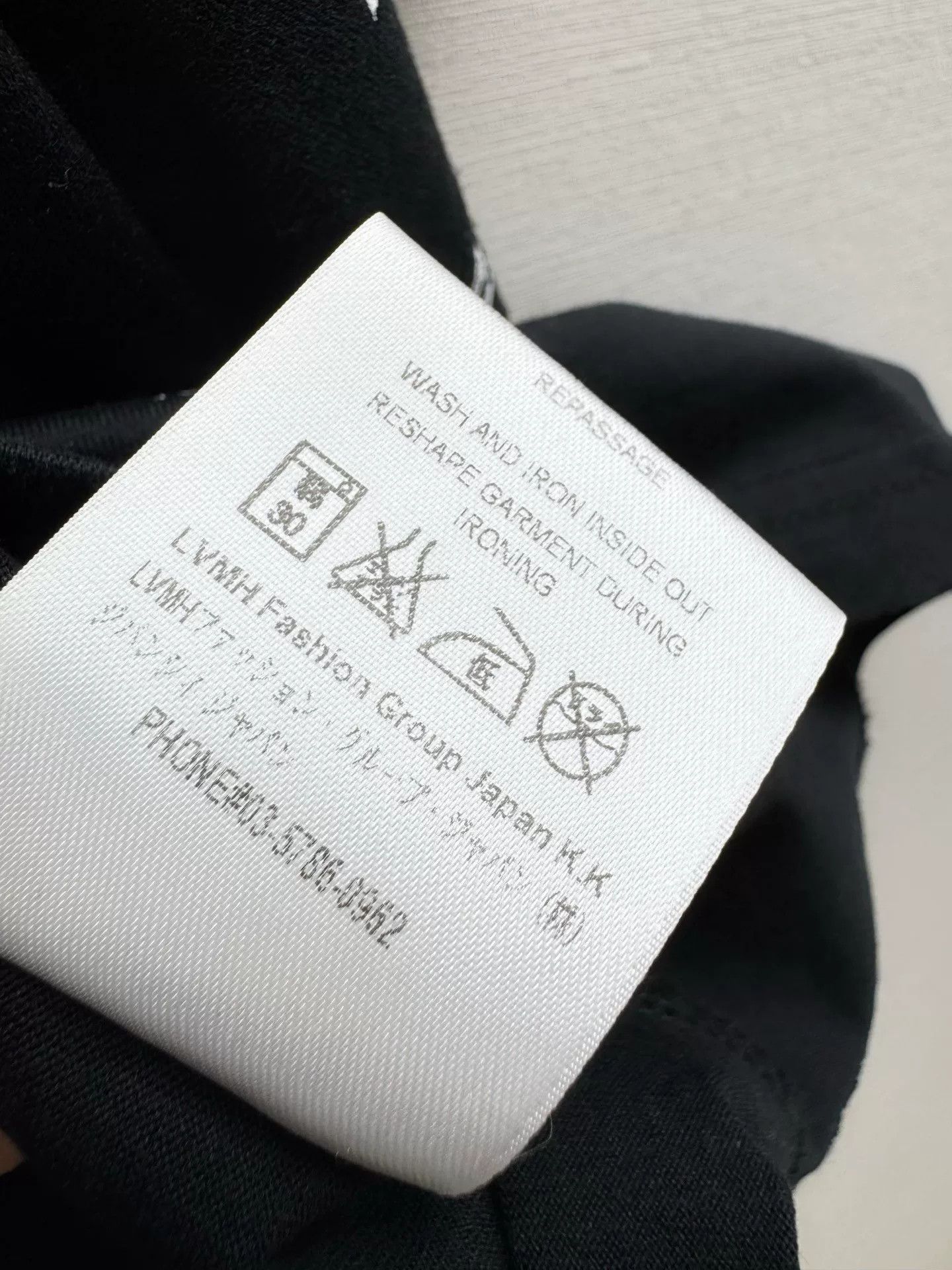 Givenchy Givenchy XS Short-Sleeve T-Shirt Size US XS / EU 42 / 0 - 5 Thumbnail