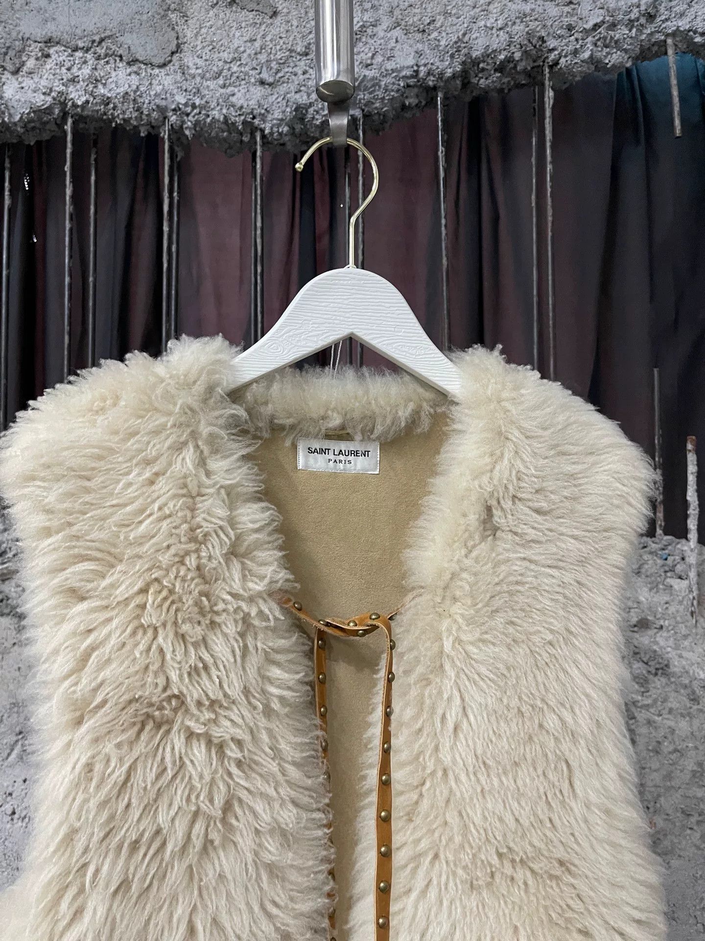 Saint Laurent Paris Saint Laurent SLP Furry Leather Vest Size XS / US 0-2 / IT 36-38 - 3 Thumbnail