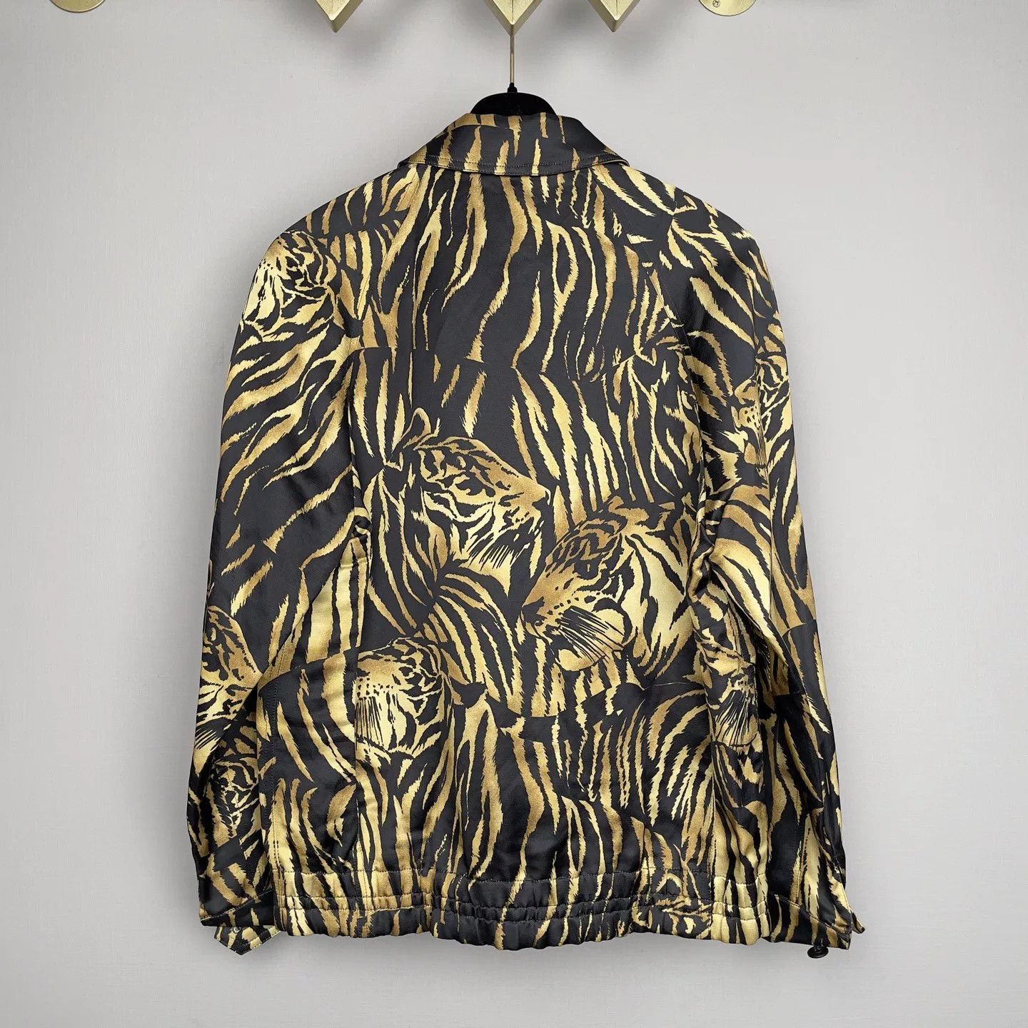 Saint Laurent Paris Saint Laurent Black Gold Tiger Jacket Size S / US 4 / IT 40 - 2 Thumbnail
