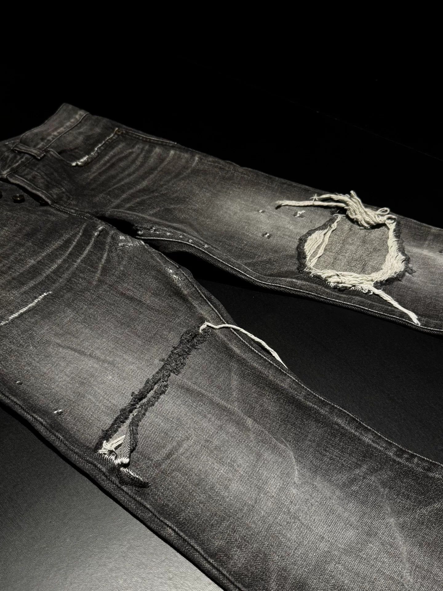 Saint Laurent Paris Saint Laurent Slim-Fit Distressed Jeans Size US 29 - 2 Thumbnail