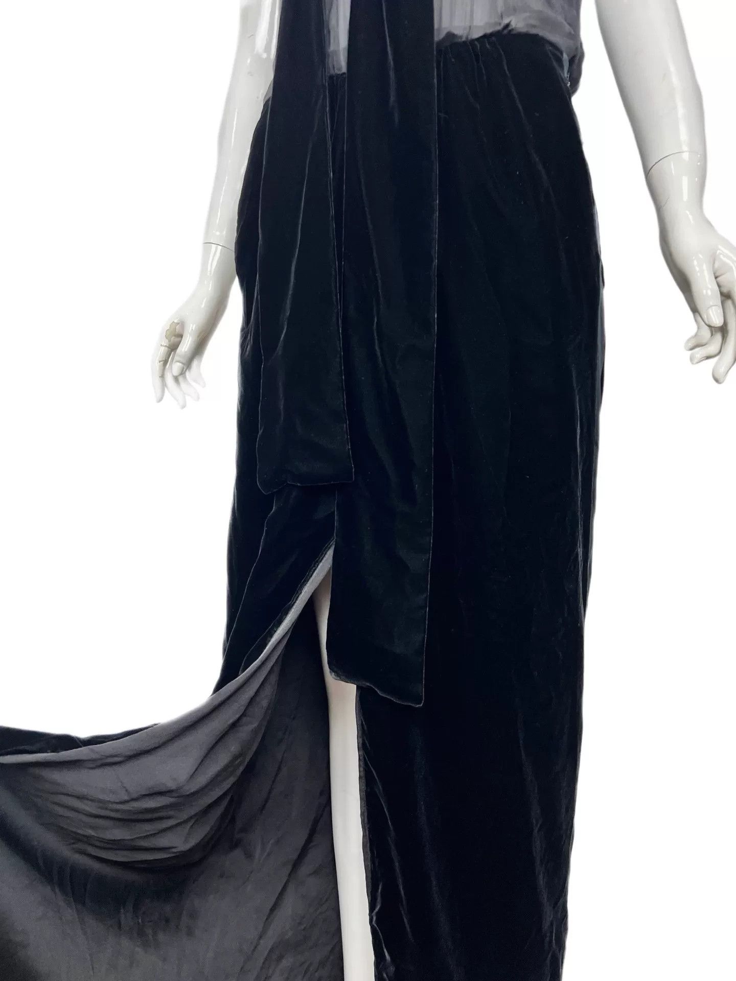 Saint Laurent Paris Yves Saint Laurent Velvet Sheer Dress Size M / US 6-8 / IT 42-44 - 5 Thumbnail