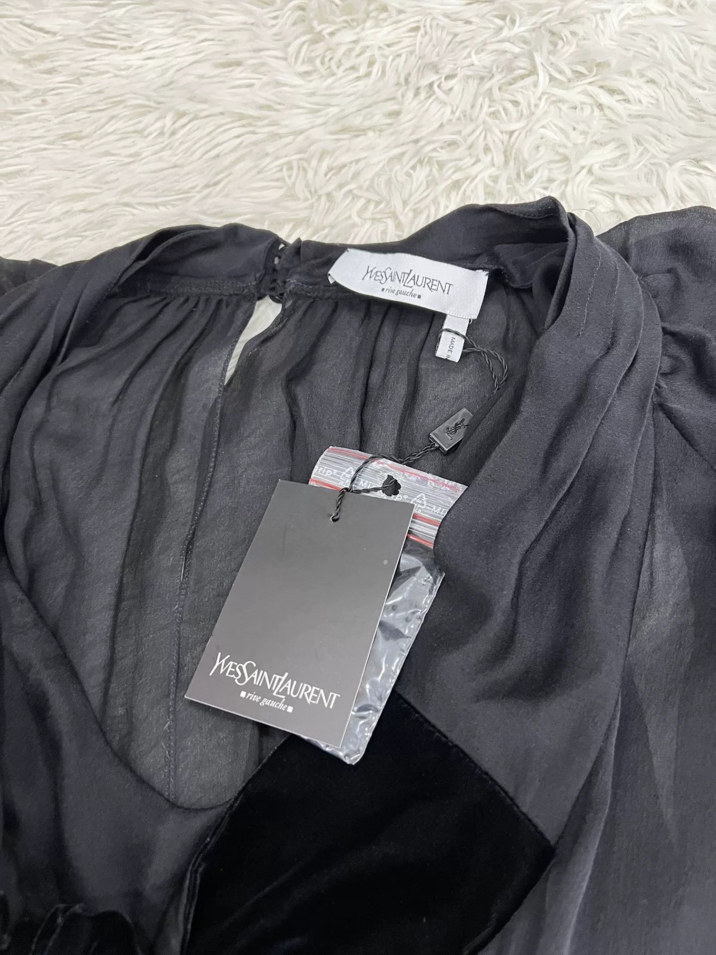 Saint Laurent Paris Yves Saint Laurent Velvet Sheer Dress Size M / US 6-8 / IT 42-44 - 6 Thumbnail