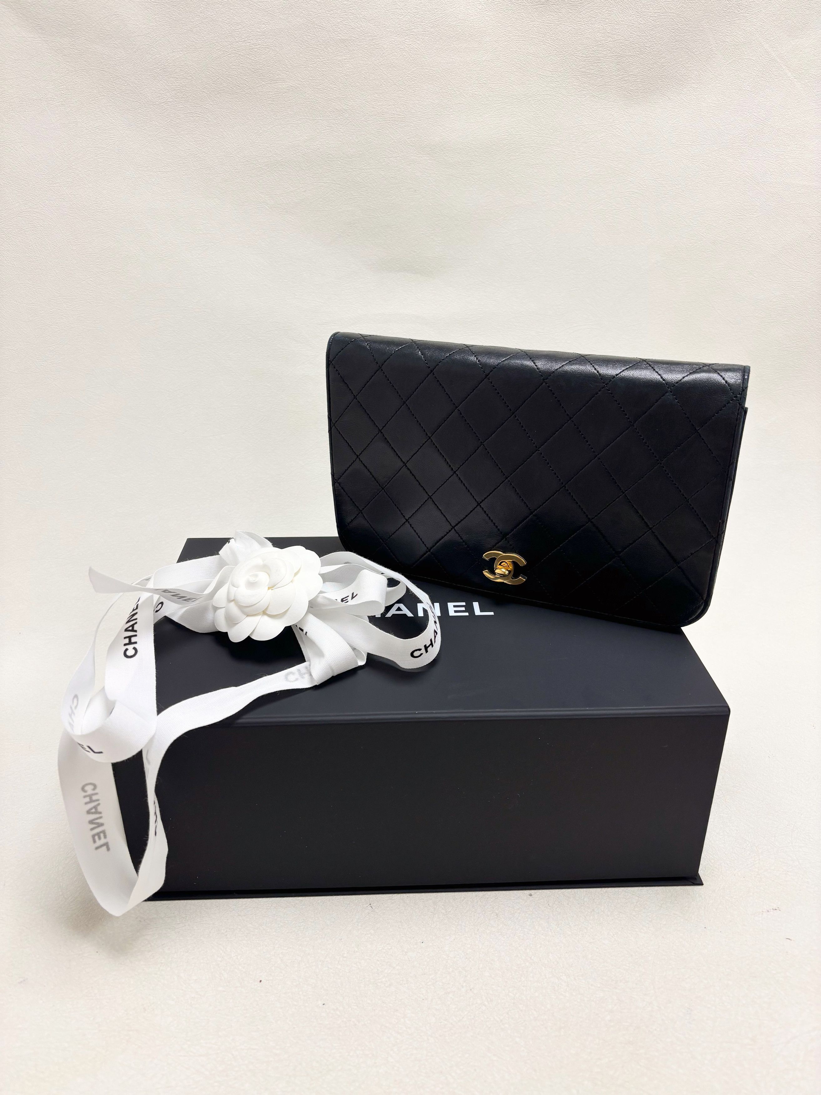Chanel Sac Classic Full Flap Size ONE SIZE - 18 Thumbnail