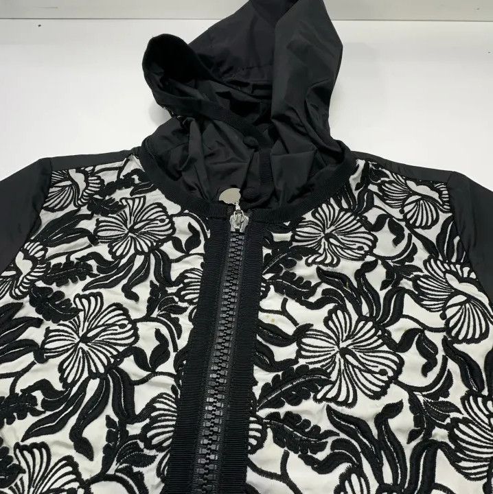 Moncler Moncler Black Floral Hooded Zip Jacket Size US XS / EU 42 / 0 - 8 Thumbnail