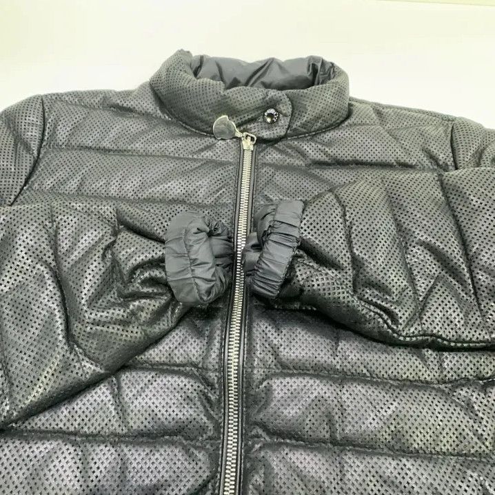 Moncler Moncler Solid Color Zip-Up Casual Jacket Size US S / EU 44-46 / 1 - 9 Thumbnail