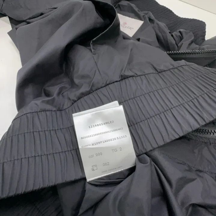 Moncler Moncler Solid Color Zip-Up Jacket Size US M / EU 48-50 / 2 - 6 Thumbnail