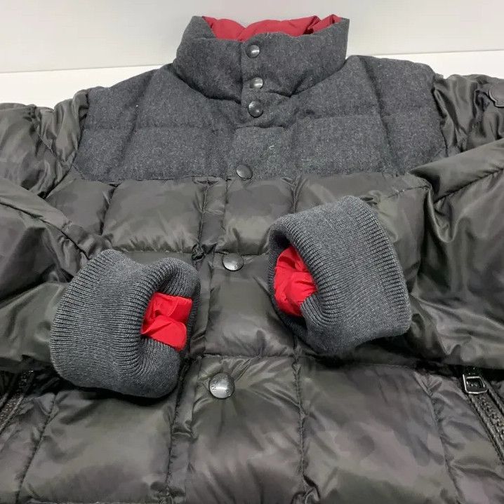 Moncler Moncler Solid Casual Warm Unisex Jacket Size US M / EU 48-50 / 2 - 12 Thumbnail