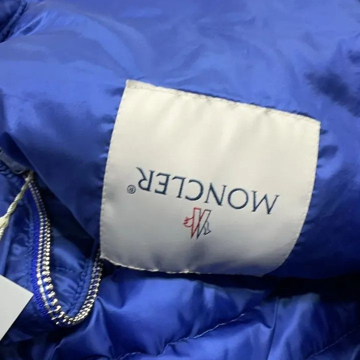 Moncler Moncler Hooded Long-Sleeve Down Jacket Size US M / EU 48-50 / 2 - 6 Thumbnail