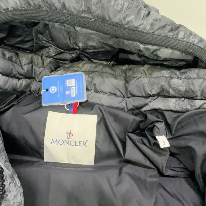 Moncler Moncler Unisex Camo Hooded Warm Jacket Size US L / EU 52-54 / 3 - 5 Thumbnail