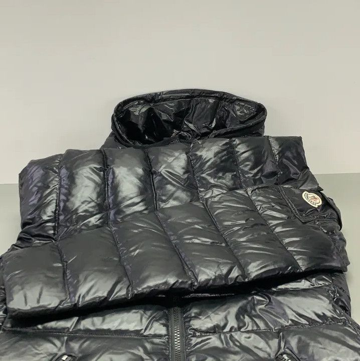 Moncler Moncler Solid Quilted Long Hooded Down Jacket Size US M / EU 48-50 / 2 - 9 Thumbnail