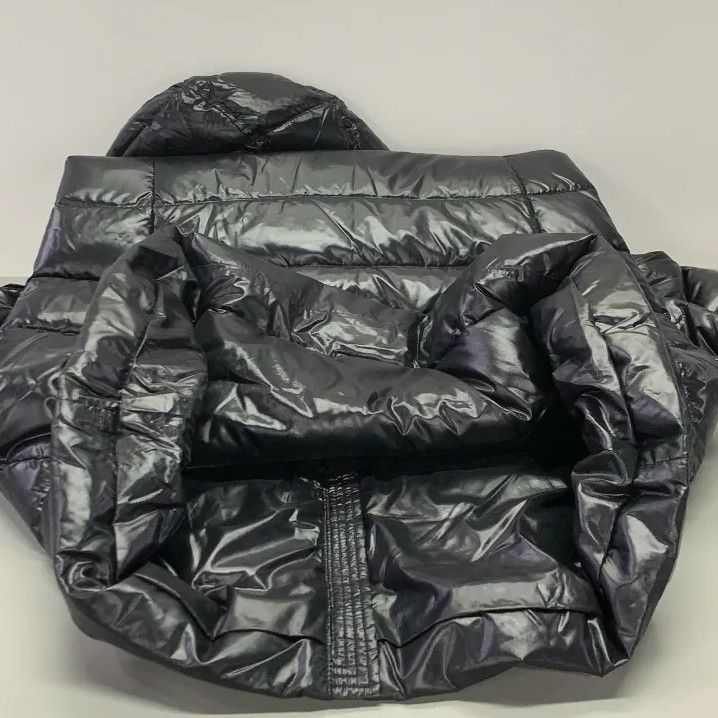 Moncler Moncler Solid Quilted Long Hooded Down Jacket Size US M / EU 48-50 / 2 - 15 Thumbnail