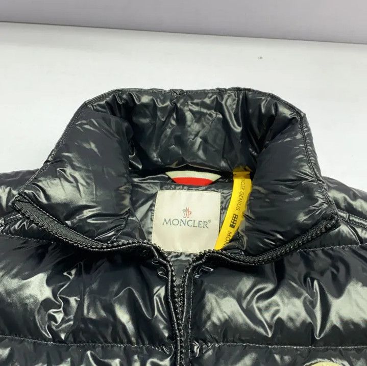 Moncler Moncler Logo Print Stand Collar Down Vest Size US M / EU 48-50 / 2 - 10 Thumbnail