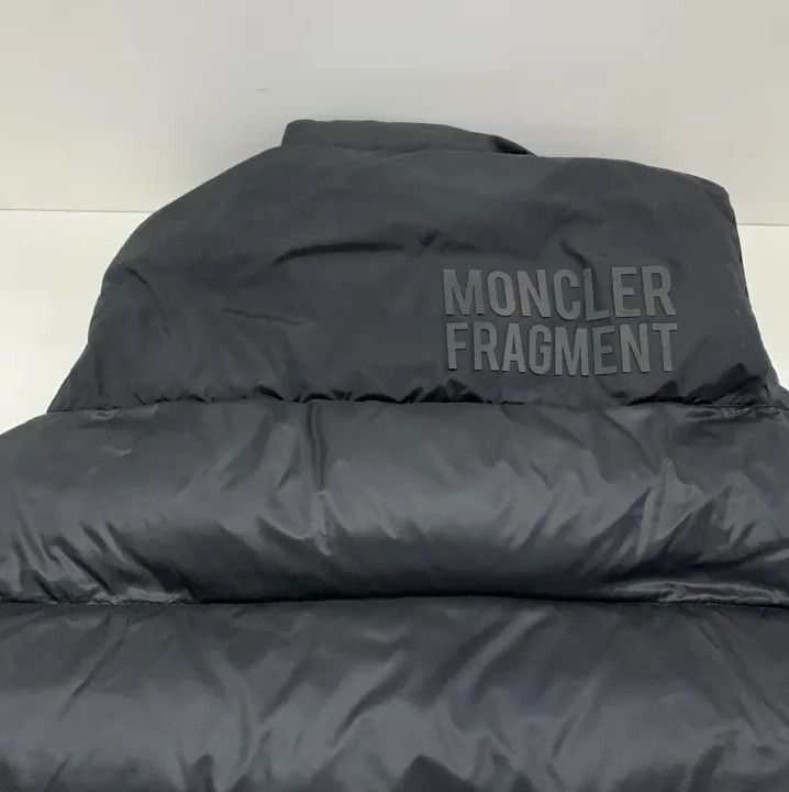 Moncler Moncler Letter Embroidery Stand-Collar Down Vest Size US L / EU 52-54 / 3 - 12 Thumbnail
