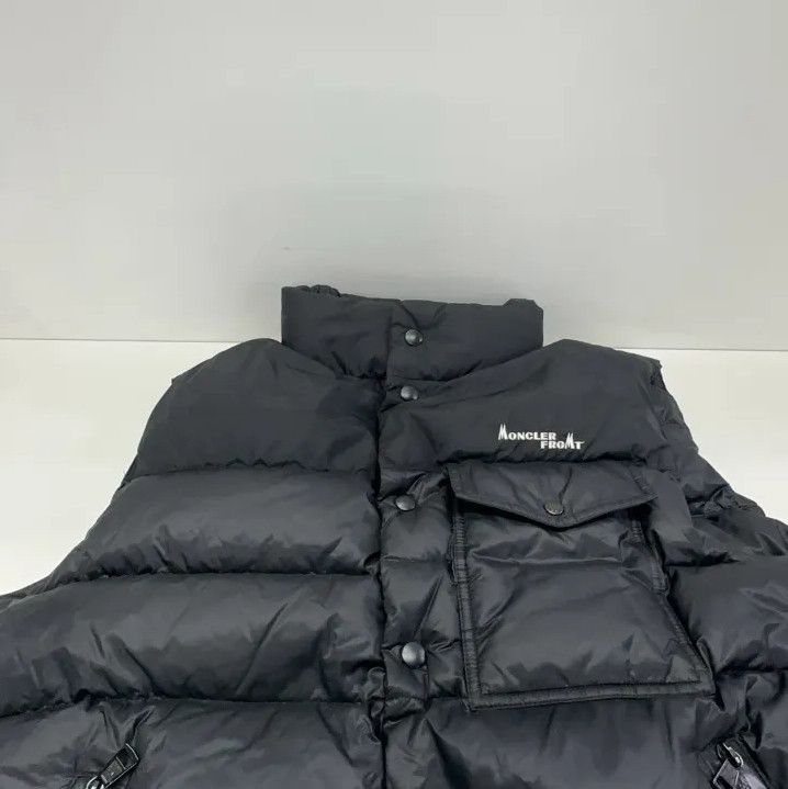 Moncler Moncler Letter Embroidery Stand-Collar Down Vest Size US L / EU 52-54 / 3 - 9 Thumbnail