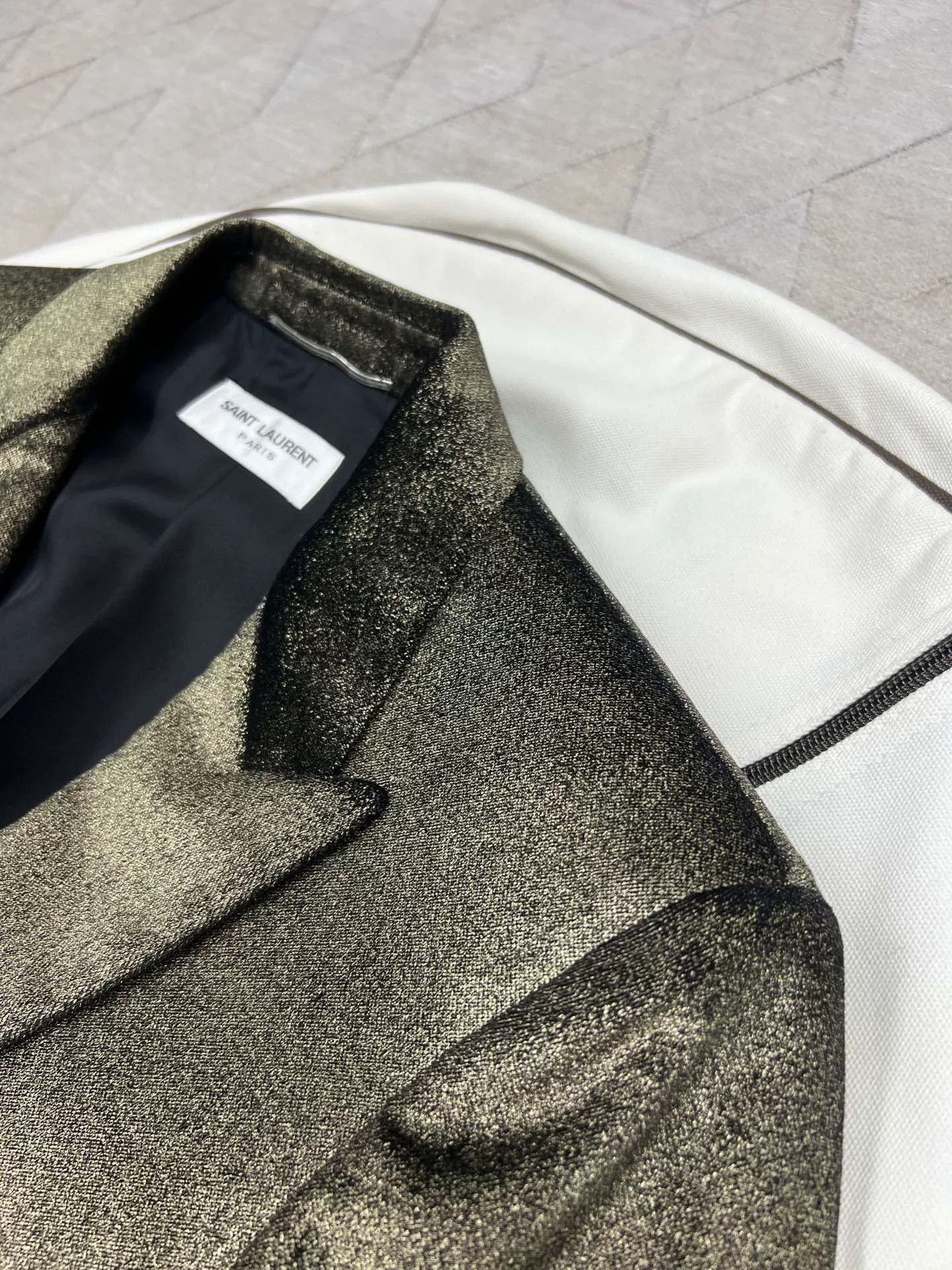 Saint Laurent Paris Saint Laurent Gold Glittery Blazer Size US S / EU 44-46 / 1 - 3 Thumbnail