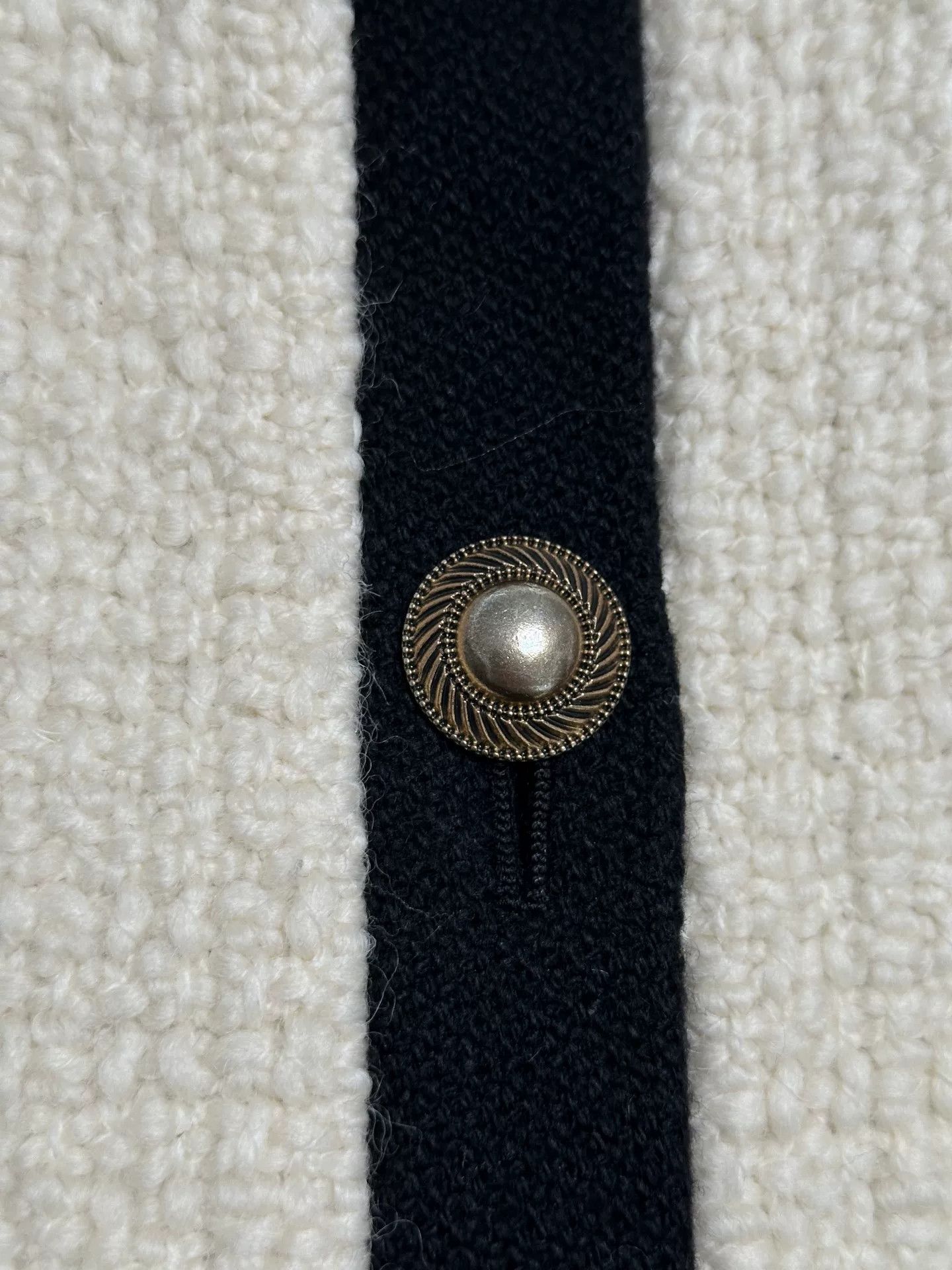 Saint Laurent Paris Saint Laurent YSL White Tweed Jacket Size XS / US 0-2 / IT 36-38 - 4 Thumbnail