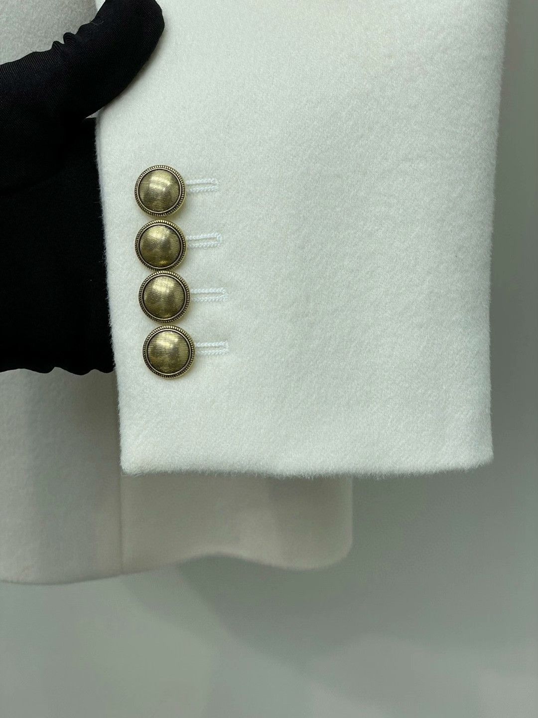 Saint Laurent Paris Saint Laurent White Double-Breasted Blazer Size XS / US 0-2 / IT 36-38 - 3 Thumbnail