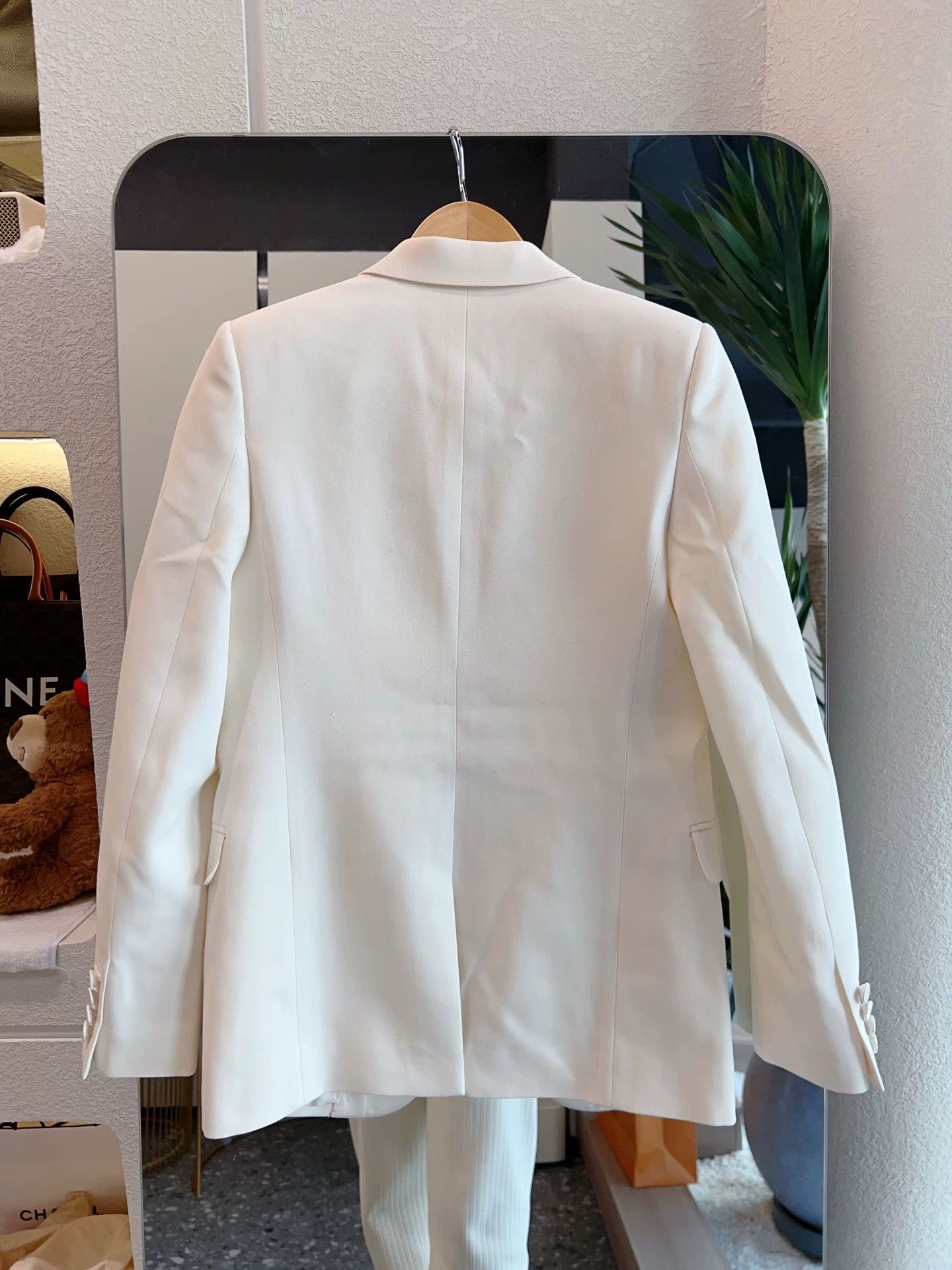 Saint Laurent Paris Saint Laurent White Structured Blazer Size XXS / US 00 / IT 34 - 2 Thumbnail