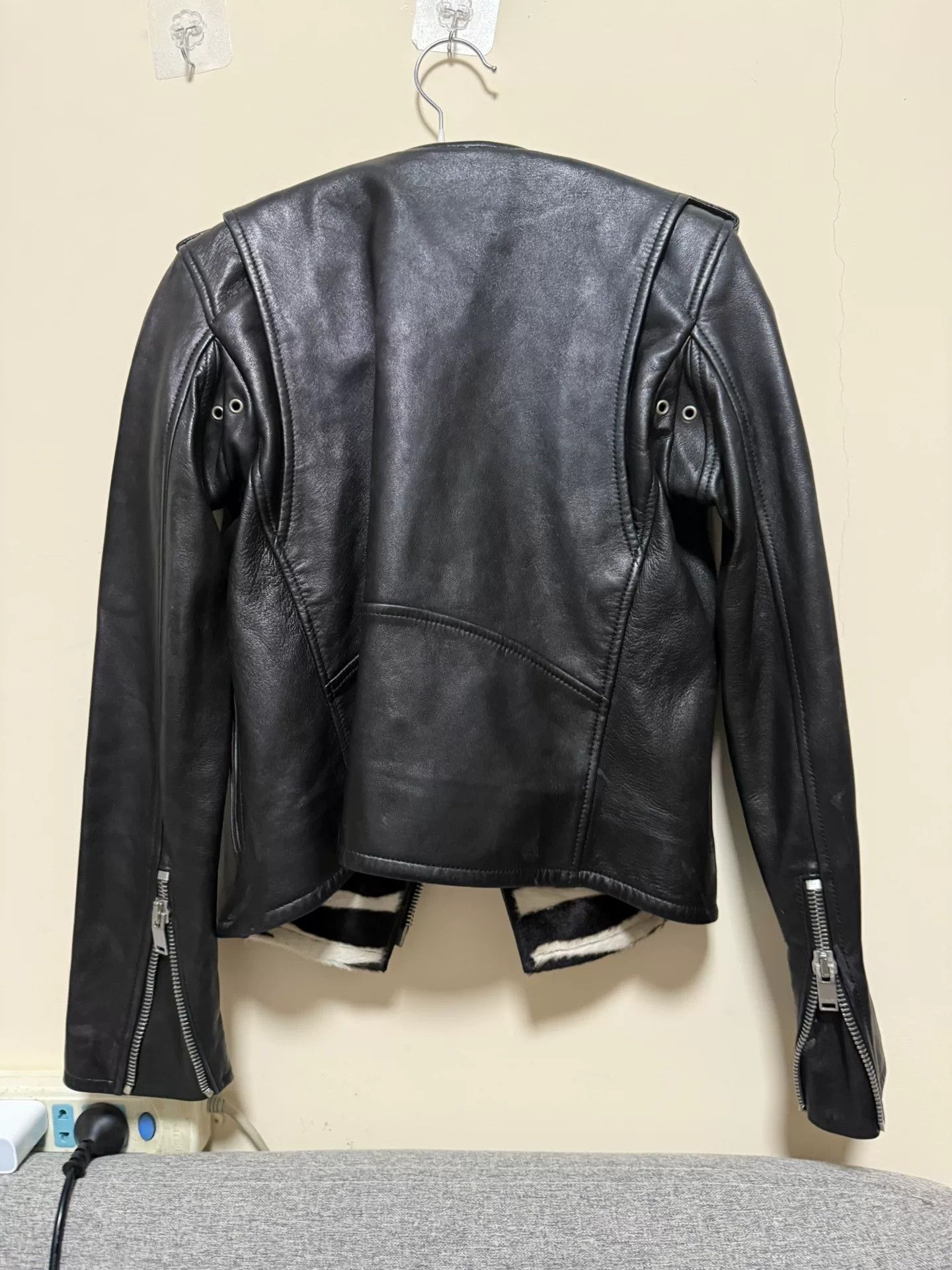 Saint Laurent Paris Saint Laurent Zebra Collar Leather Jacket Size XXS / US 00 / IT 34 - 2 Thumbnail