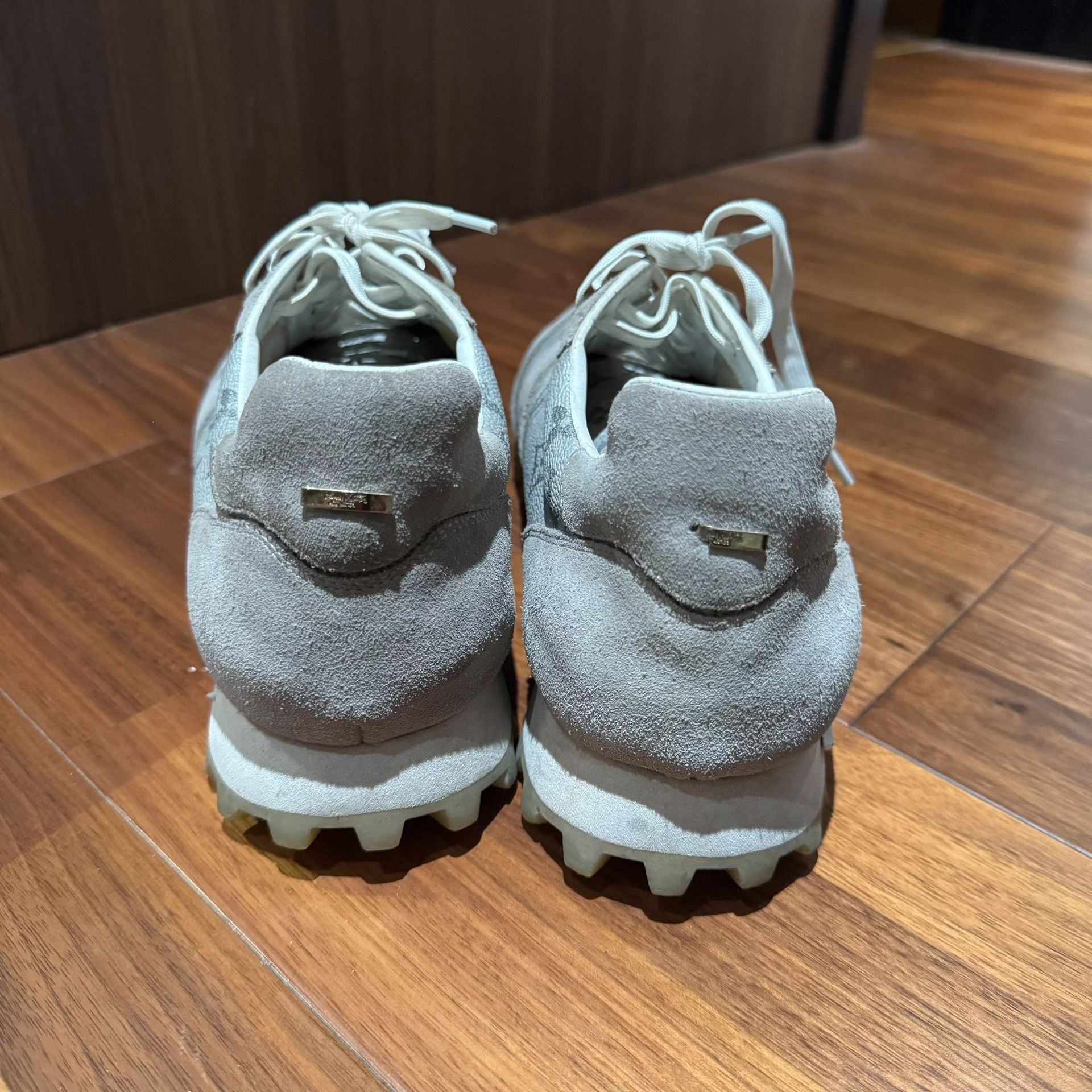 Louis Vuitton Louis Vuitton Runner Monogram Sneakers Size US 10 / EU 43 - 4 Thumbnail