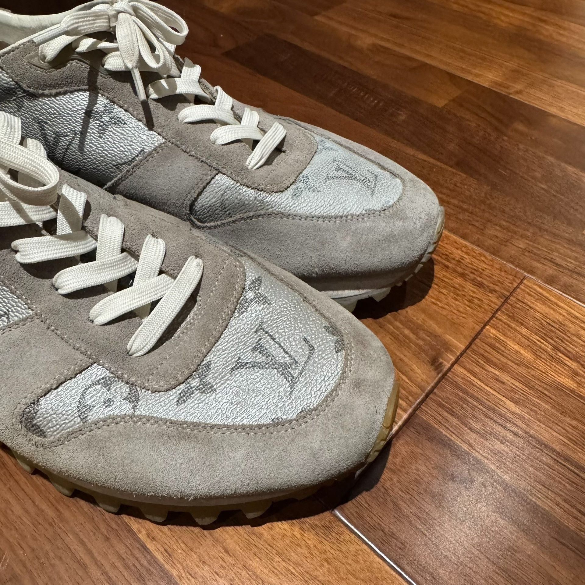 Louis Vuitton Louis Vuitton Runner Monogram Sneakers Size US 10 / EU 43 - 8 Thumbnail