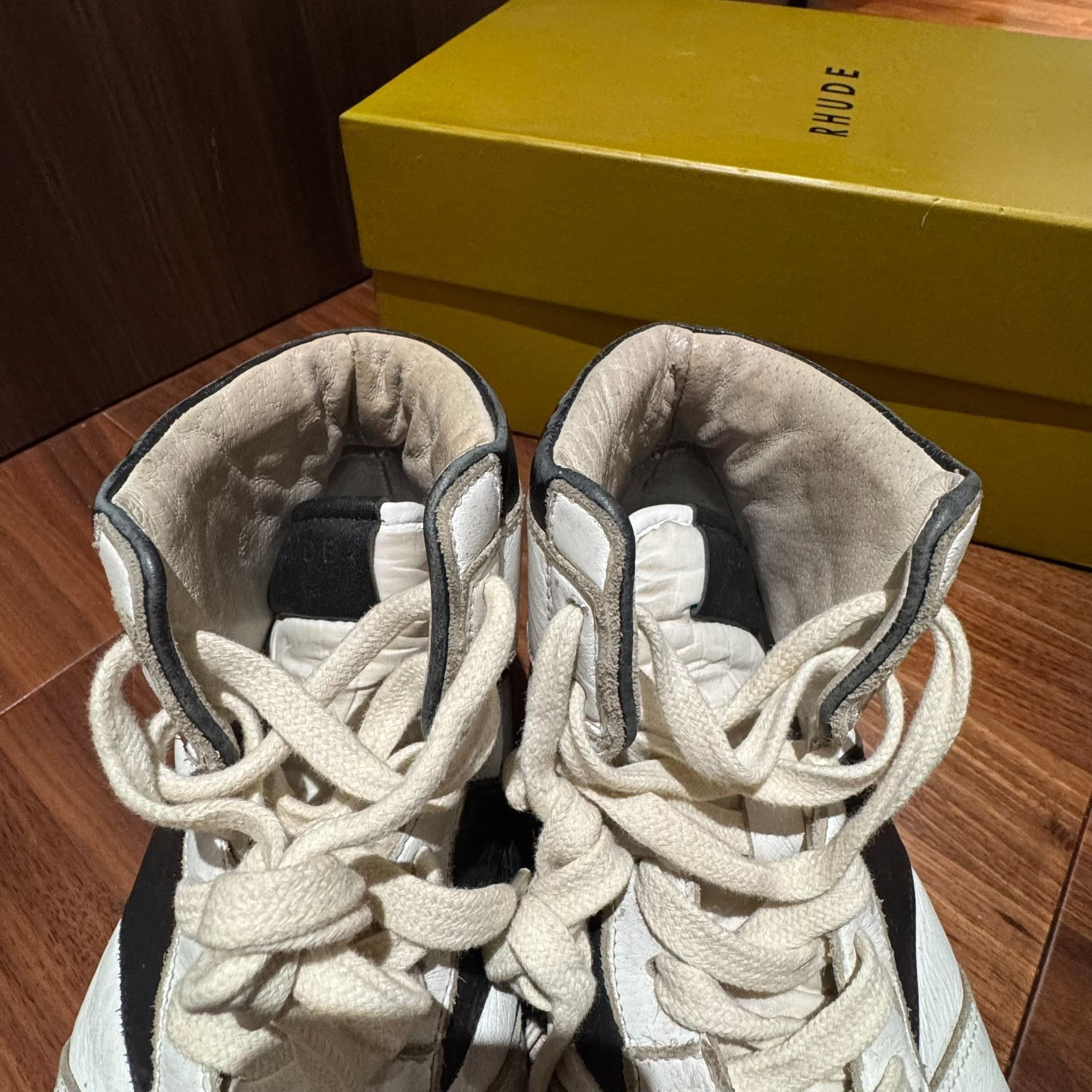 Rhude RHUDE RHECESS Super Vintage High-Top Leather Sneakers Size US 9 / EU 42 - 9 Thumbnail