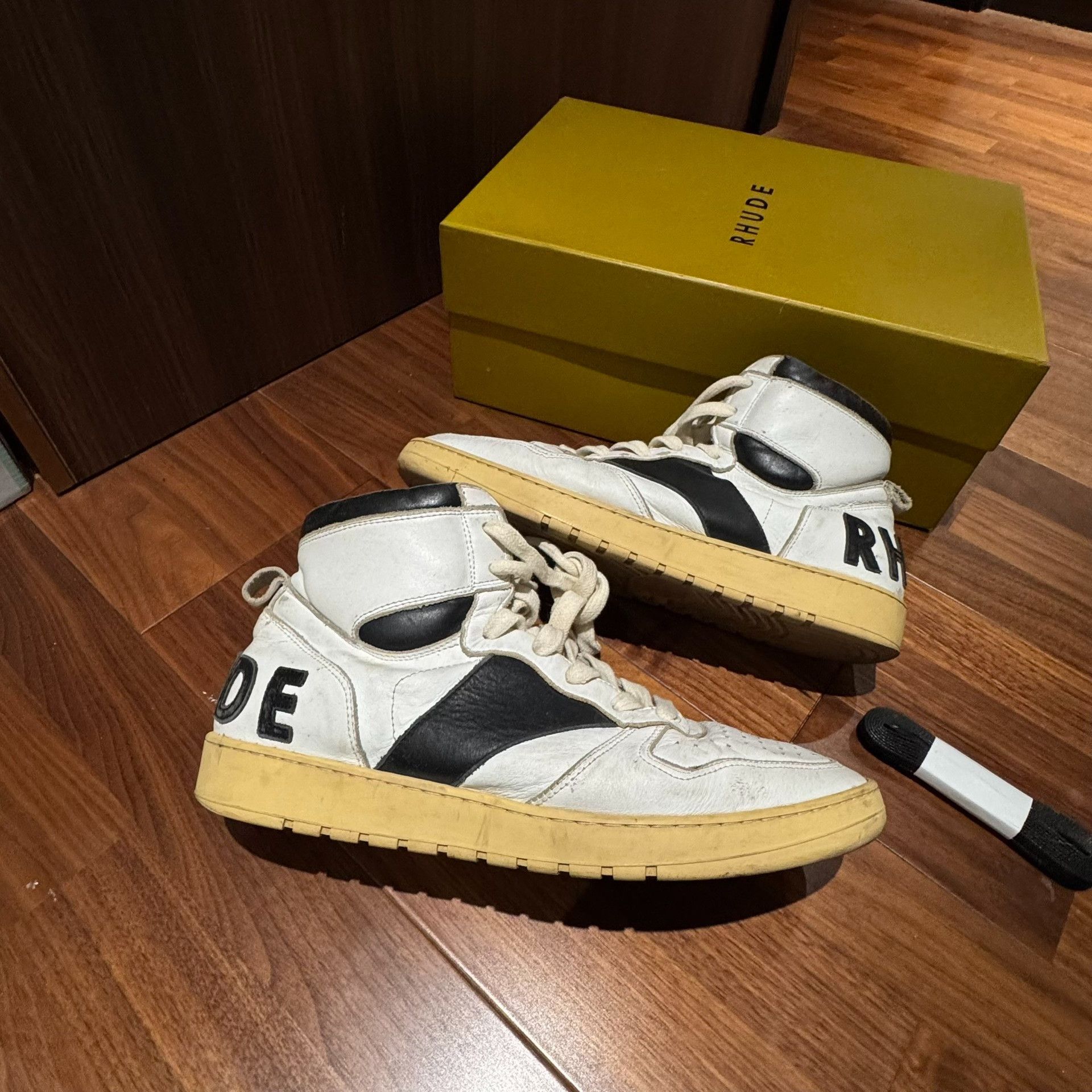 Rhude RHUDE RHECESS Super Vintage High-Top Leather Sneakers Size US 9 / EU 42 - 8 Thumbnail