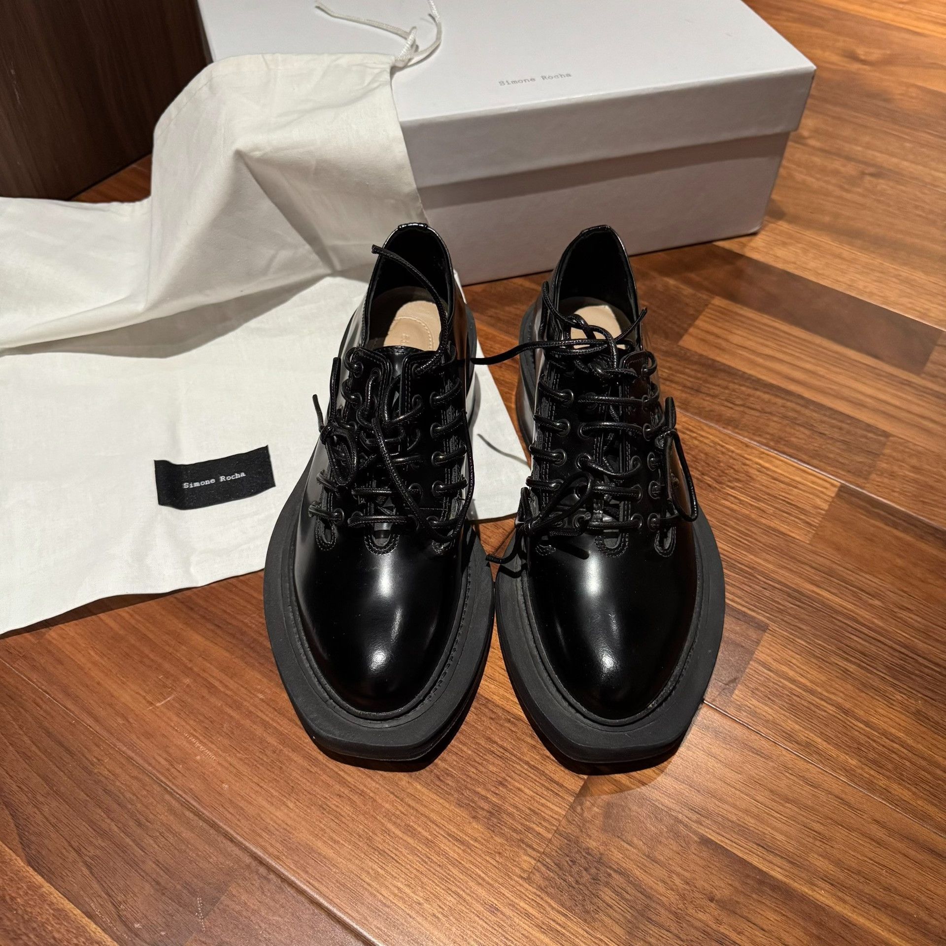 Simone Rocha Simone Rocha Classic Perforated Lace-Up Black Ankle Boots Size US 5 / IT 35 - 2 Thumbnail