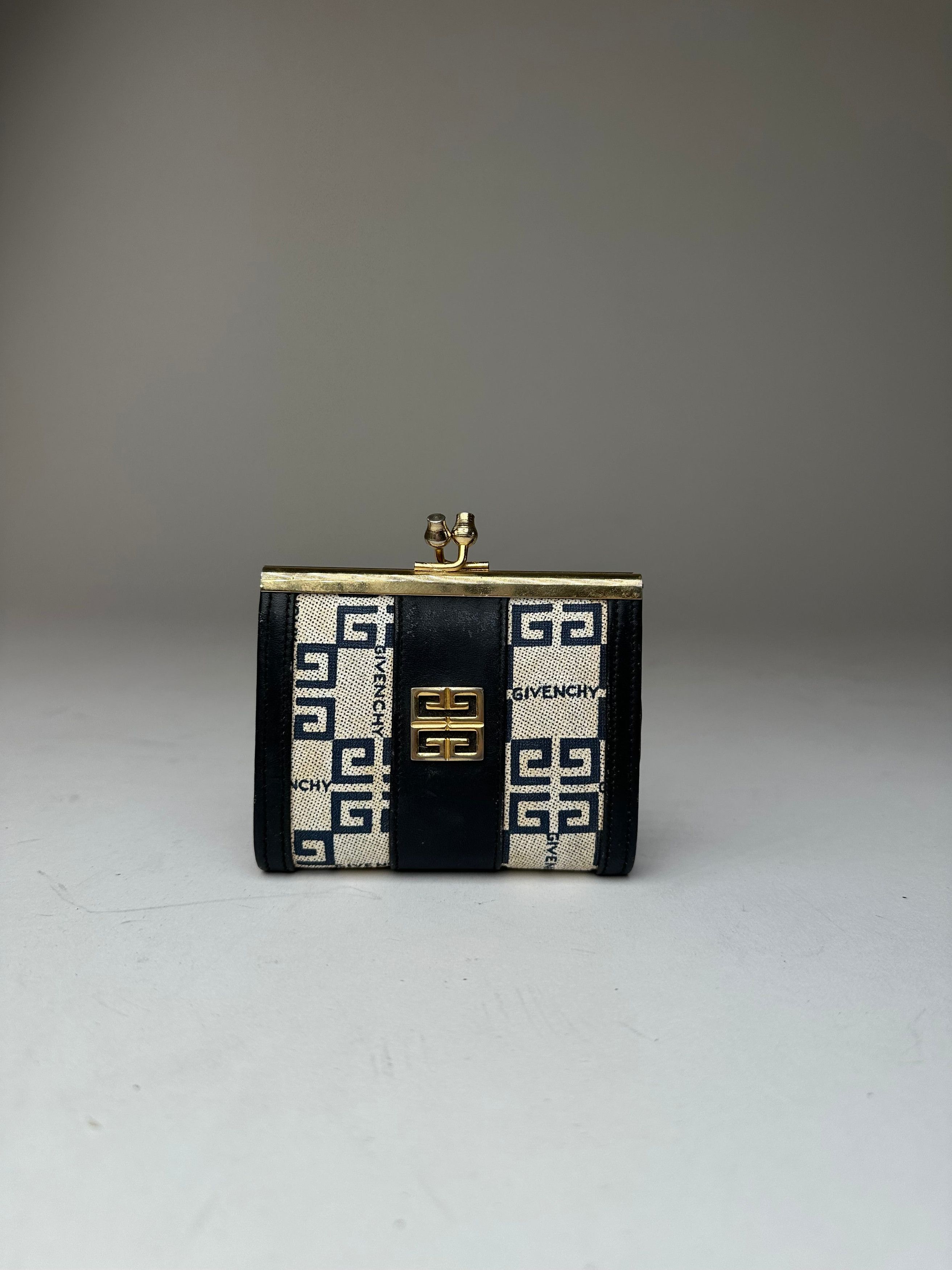 Givenchy Vintage Leather Purse Gold White Black Size ONE SIZE - 10 Thumbnail