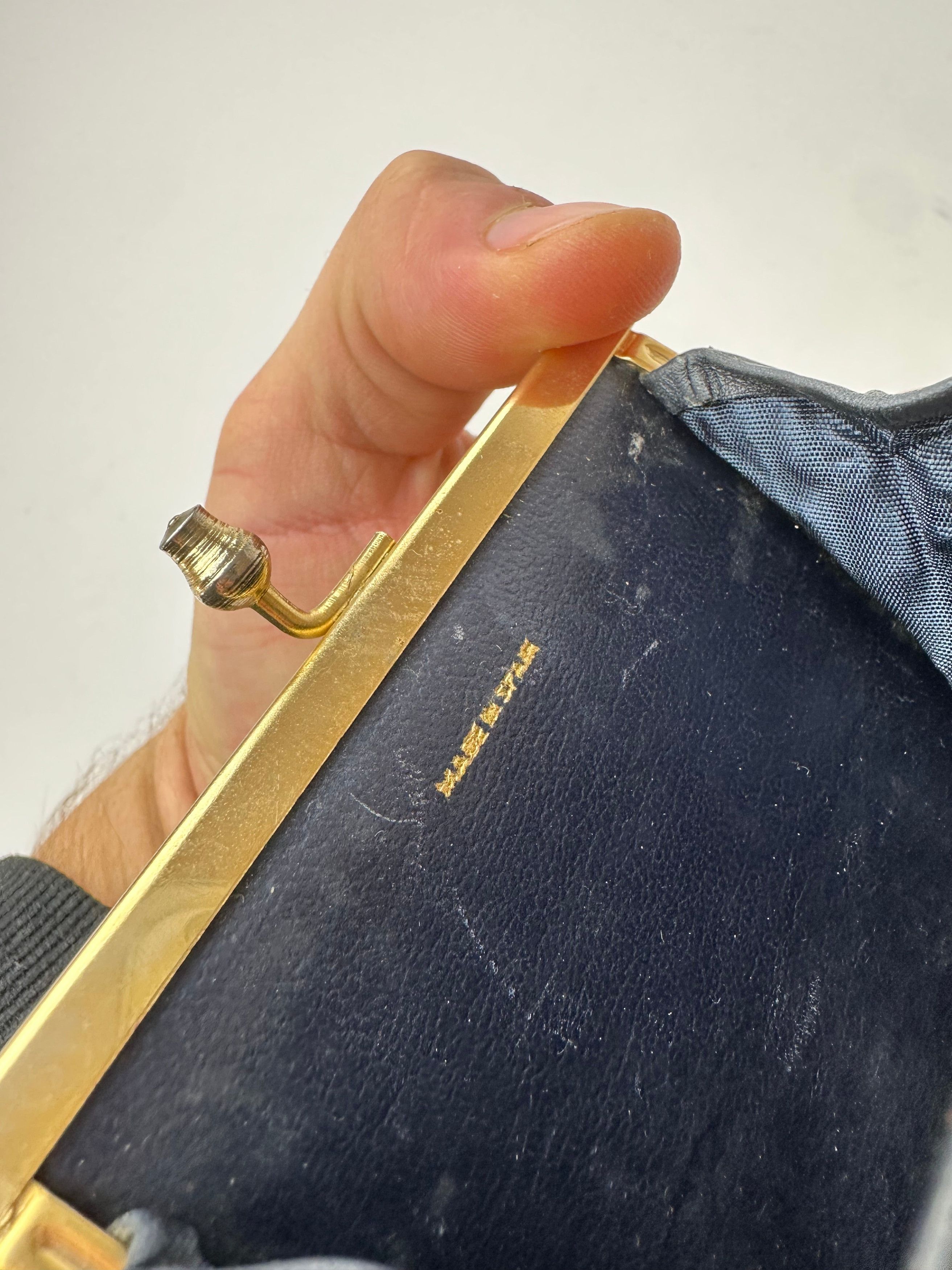 Givenchy Vintage Leather Purse Gold White Black Size ONE SIZE - 6 Thumbnail