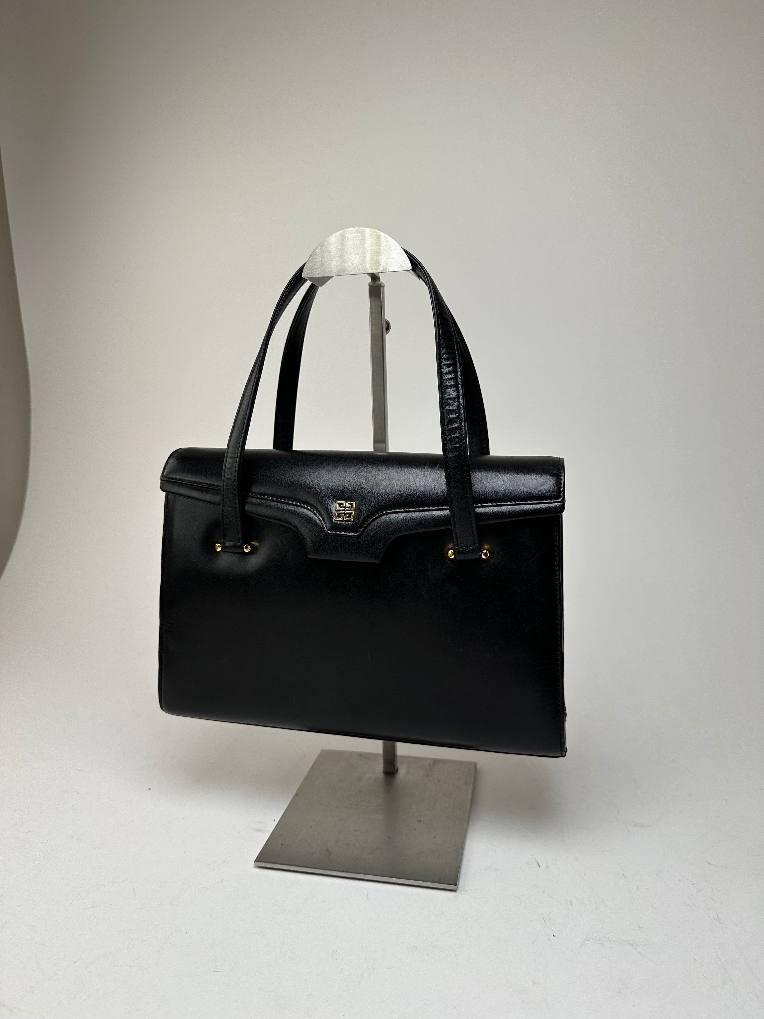 Givenchy Vintage Leather Handbag Black Size ONE SIZE - 7 Thumbnail