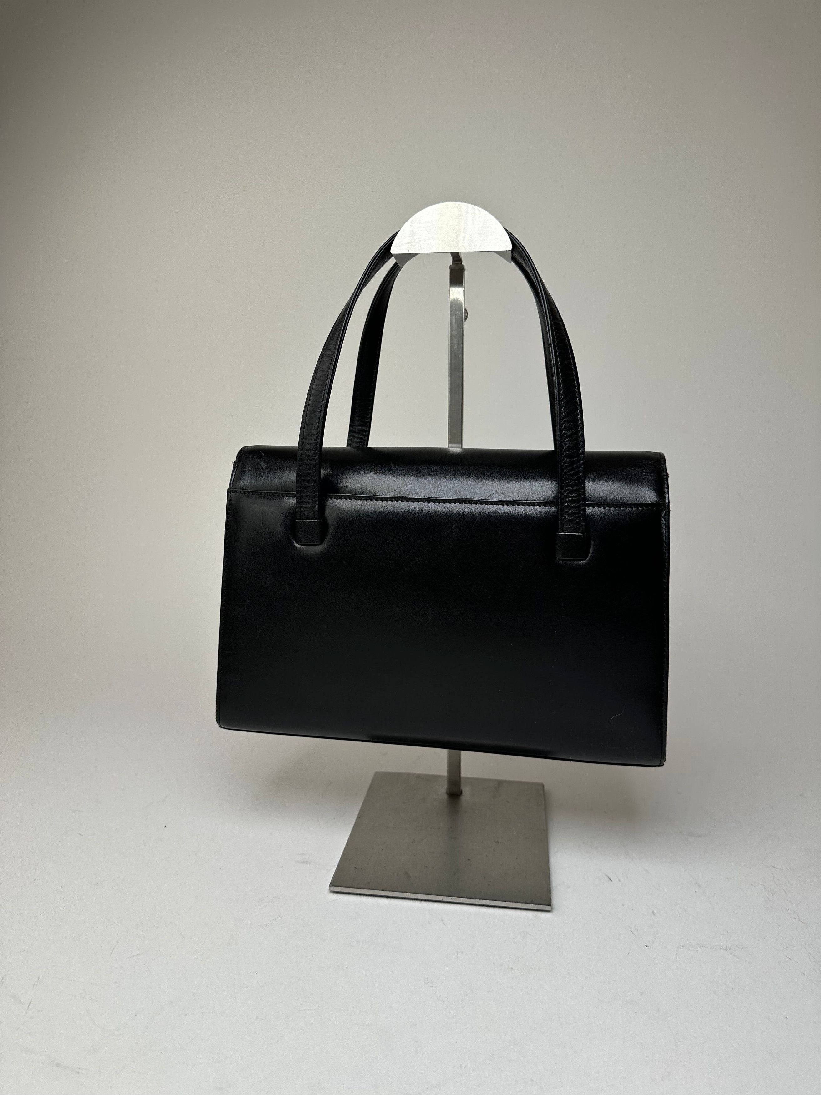 Givenchy Vintage Leather Handbag Black Size ONE SIZE - 13 Thumbnail