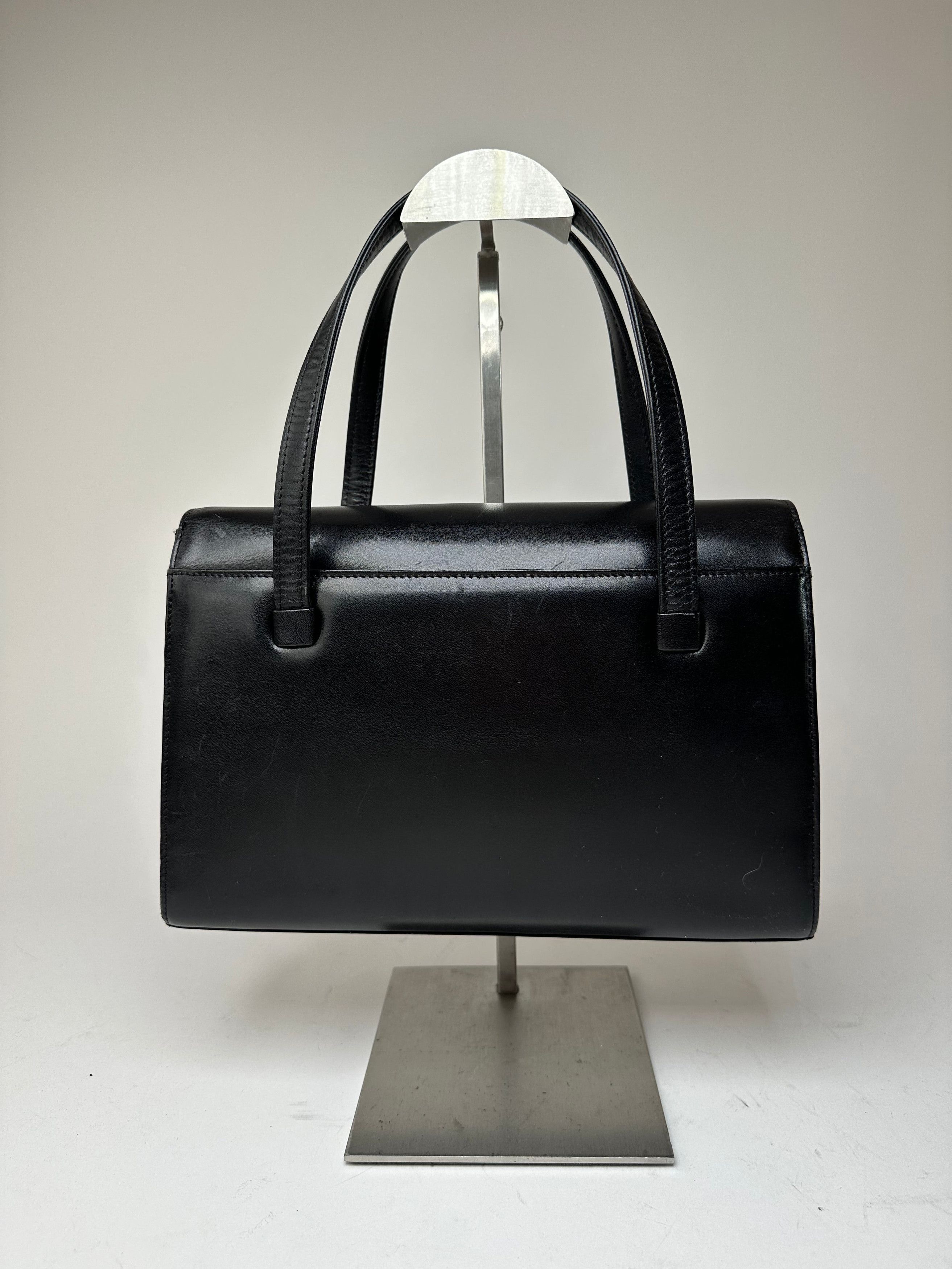 Givenchy Vintage Leather Handbag Black Size ONE SIZE - 2 Thumbnail