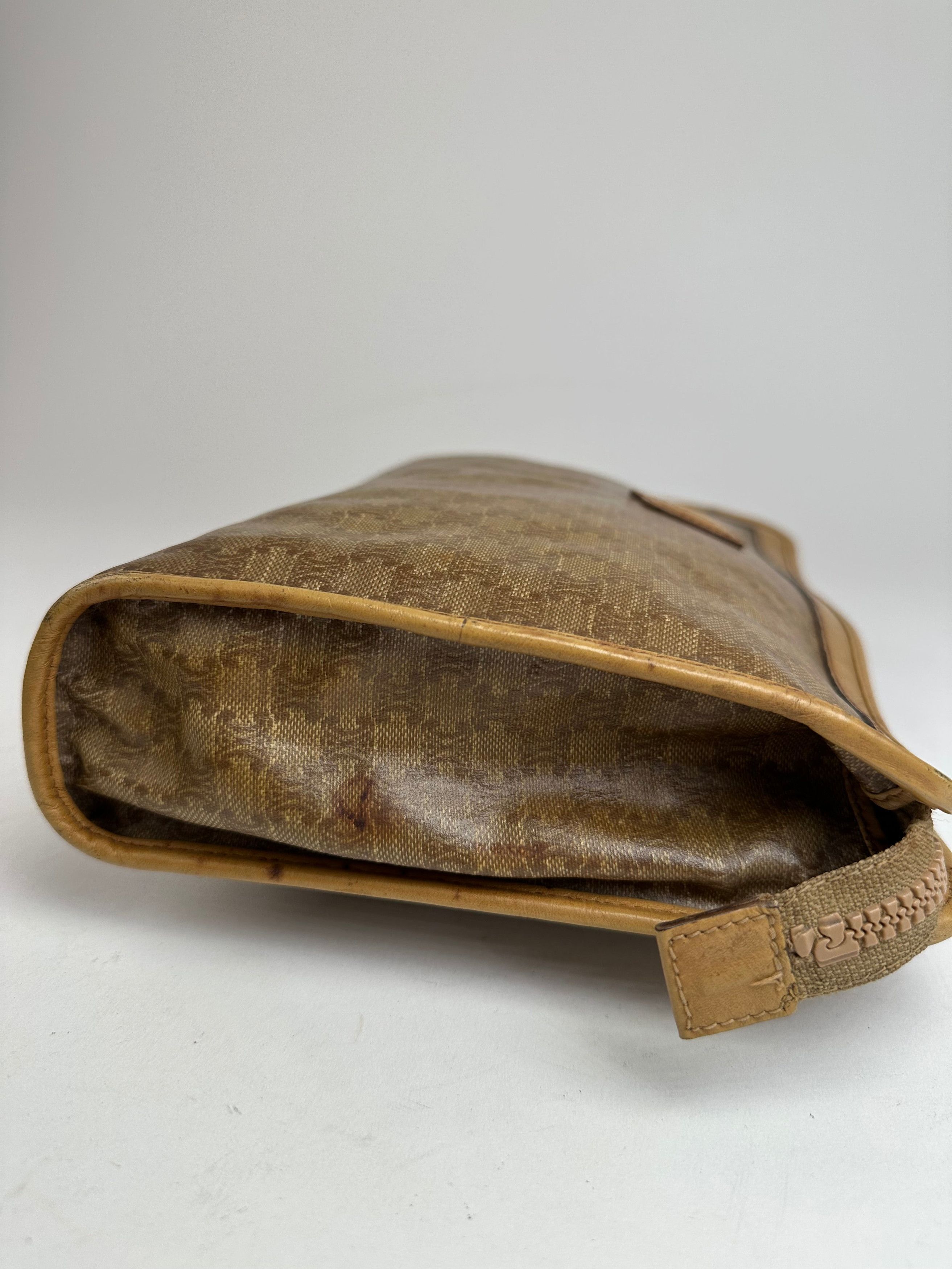 Celine Vintage Triomphe Monogram Leather Clutch Beige Gold Brown Size ONE SIZE - 11 Thumbnail